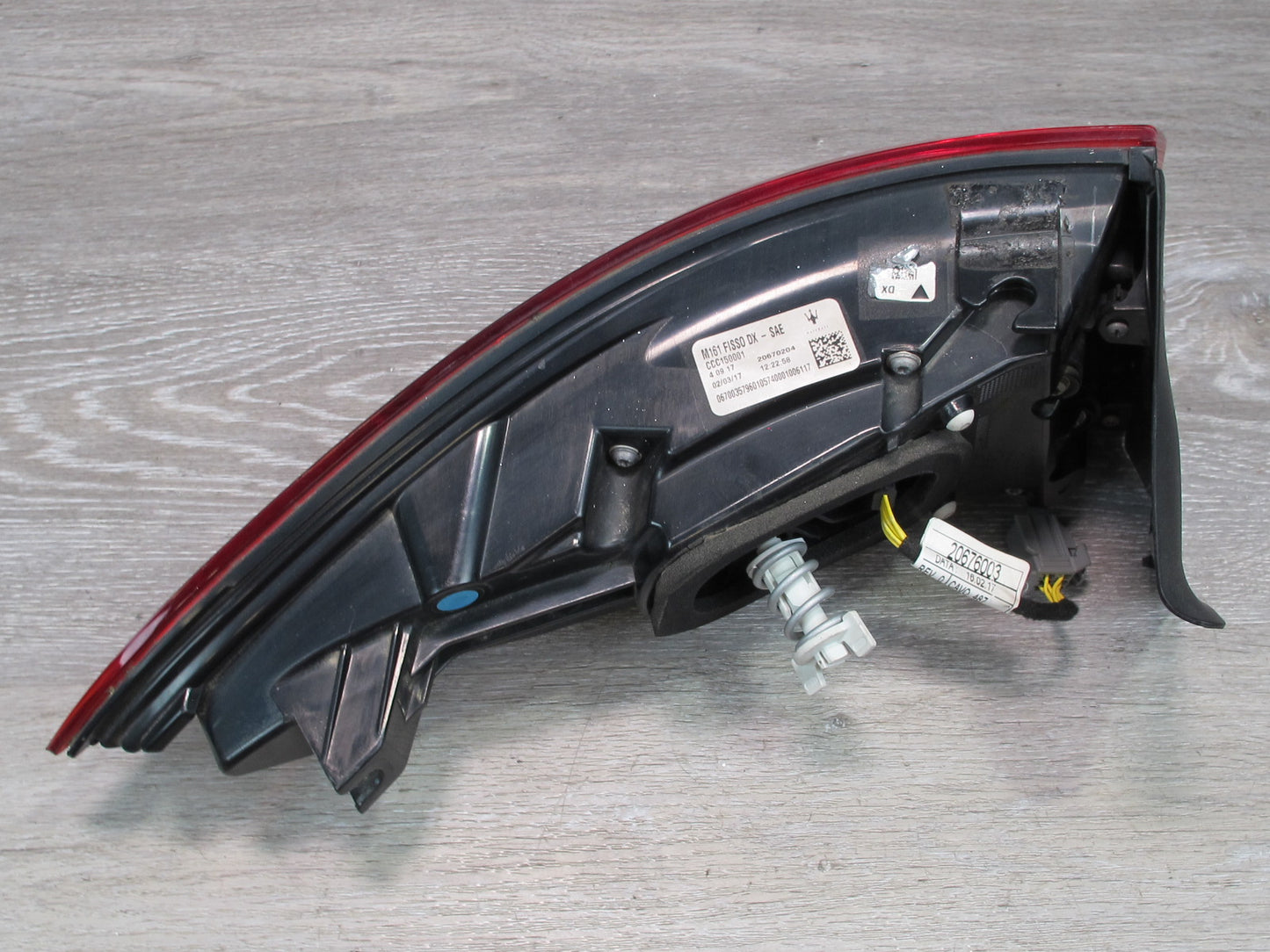 2017-2020 Maserati Levante M161 Rear Right Outer Tail Light Lamp 670035796