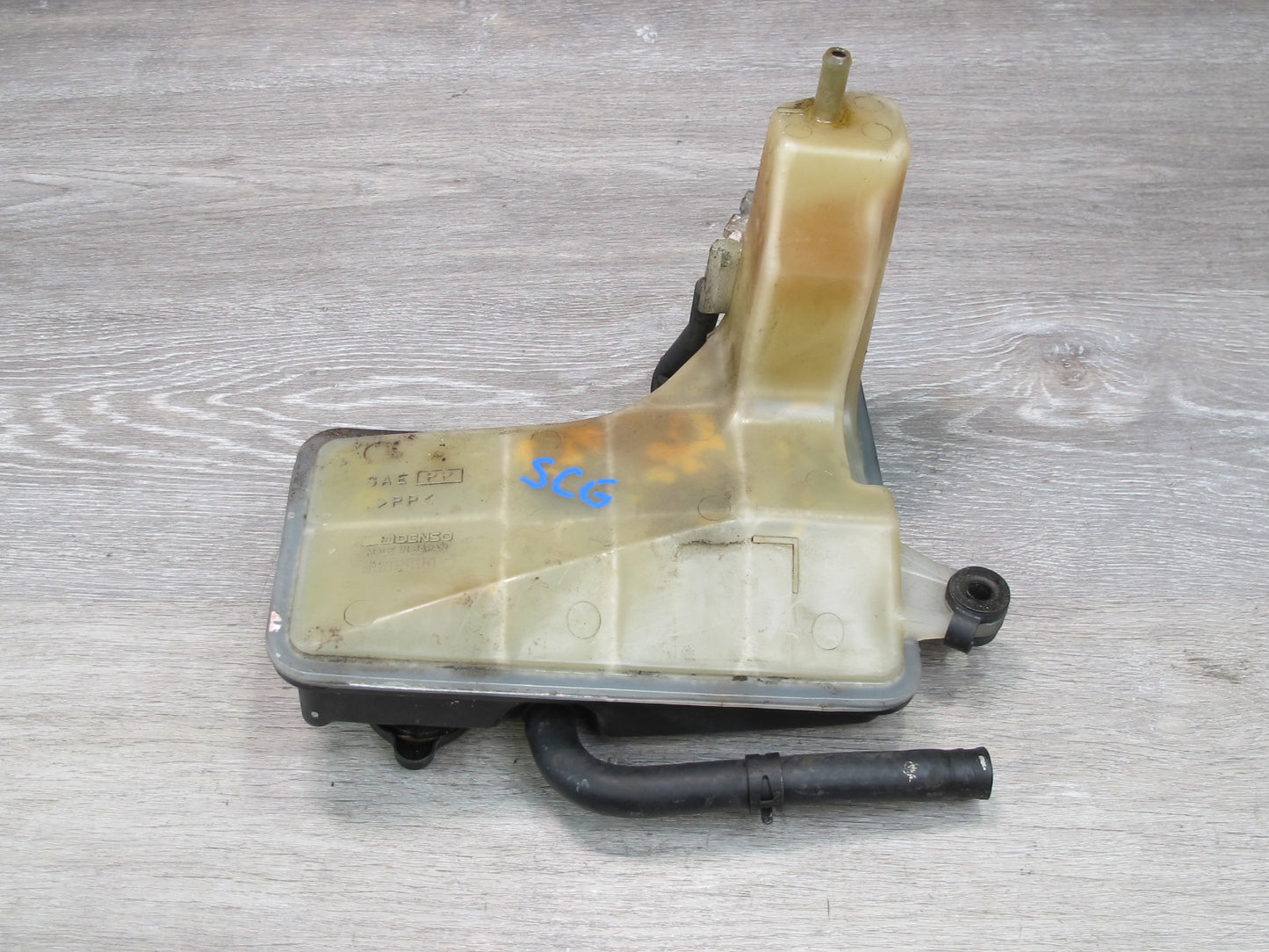94-97 Lexus UZZ30L SC400 SC400 Engine Coolant Expansion Overflow Reservoir OEM