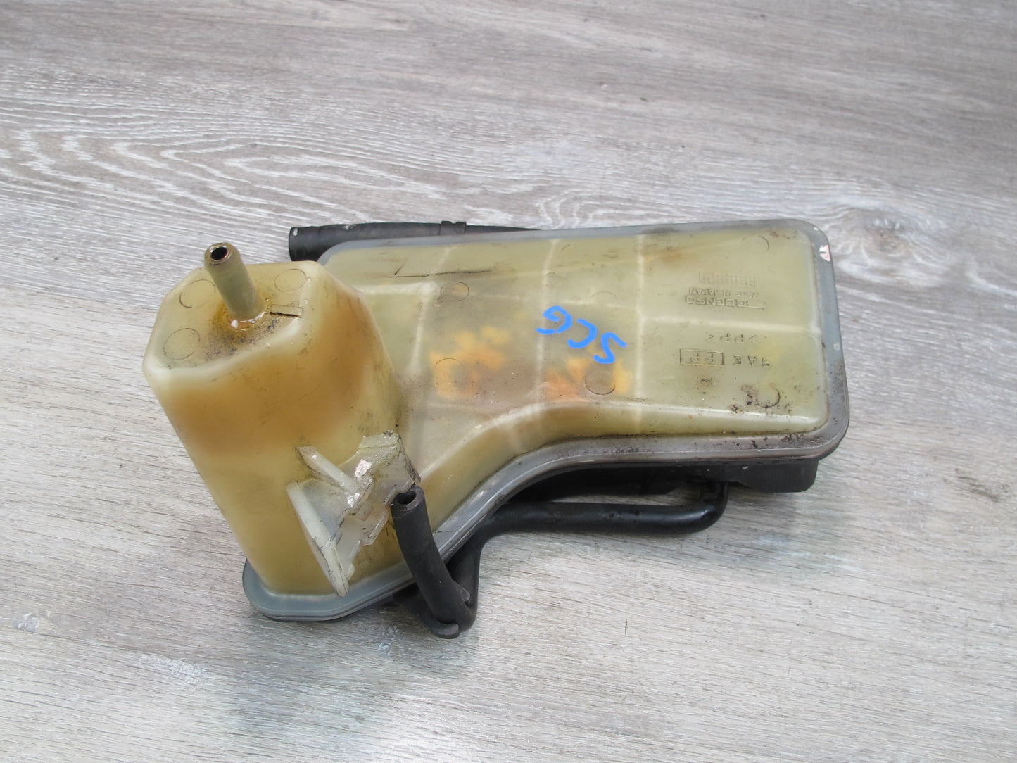 94-97 Lexus UZZ30L SC400 SC400 Engine Coolant Expansion Overflow Reservoir OEM