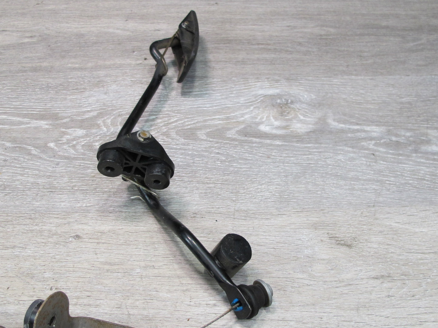 92-00 Lexus UZZ30L SC300 SC400 Gas Acceleration Pedal w Cable OEM