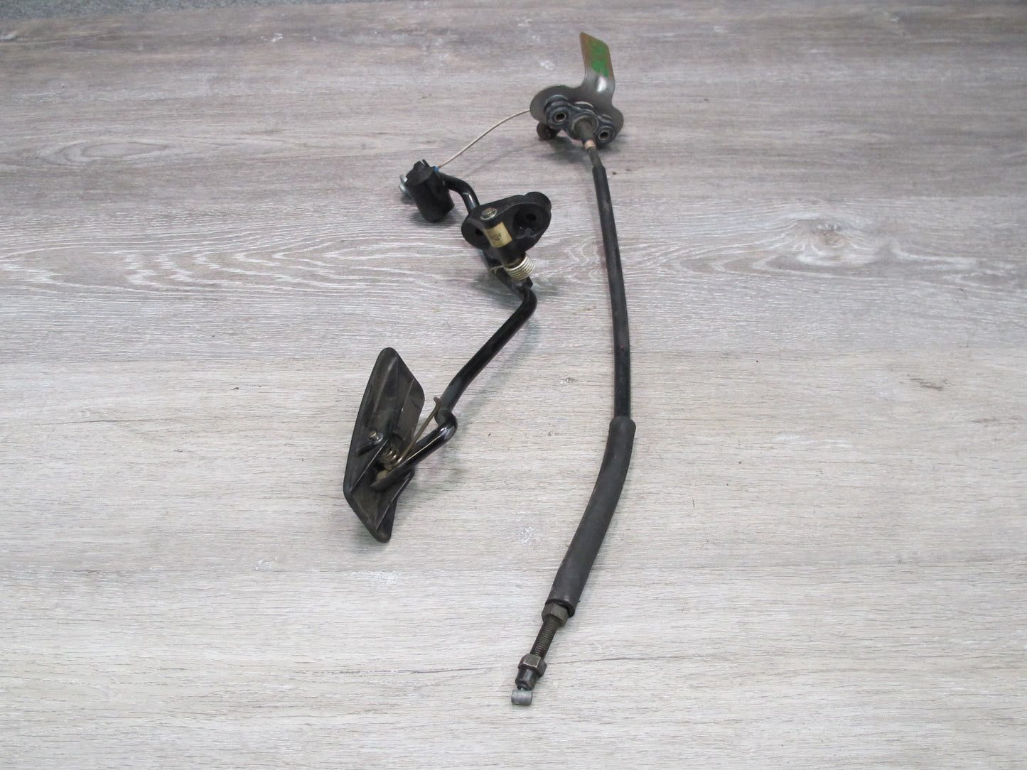 92-00 Lexus UZZ30L SC300 SC400 Gas Acceleration Pedal w Cable OEM