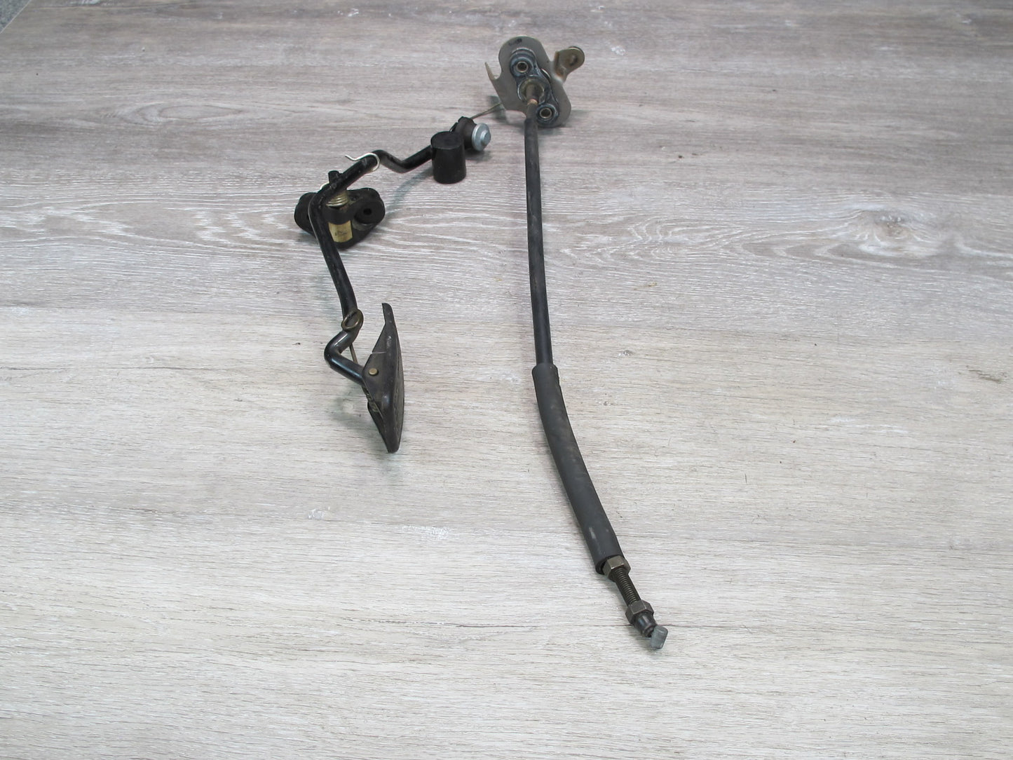 92-00 Lexus UZZ30L SC300 SC400 Gas Acceleration Pedal w Cable OEM