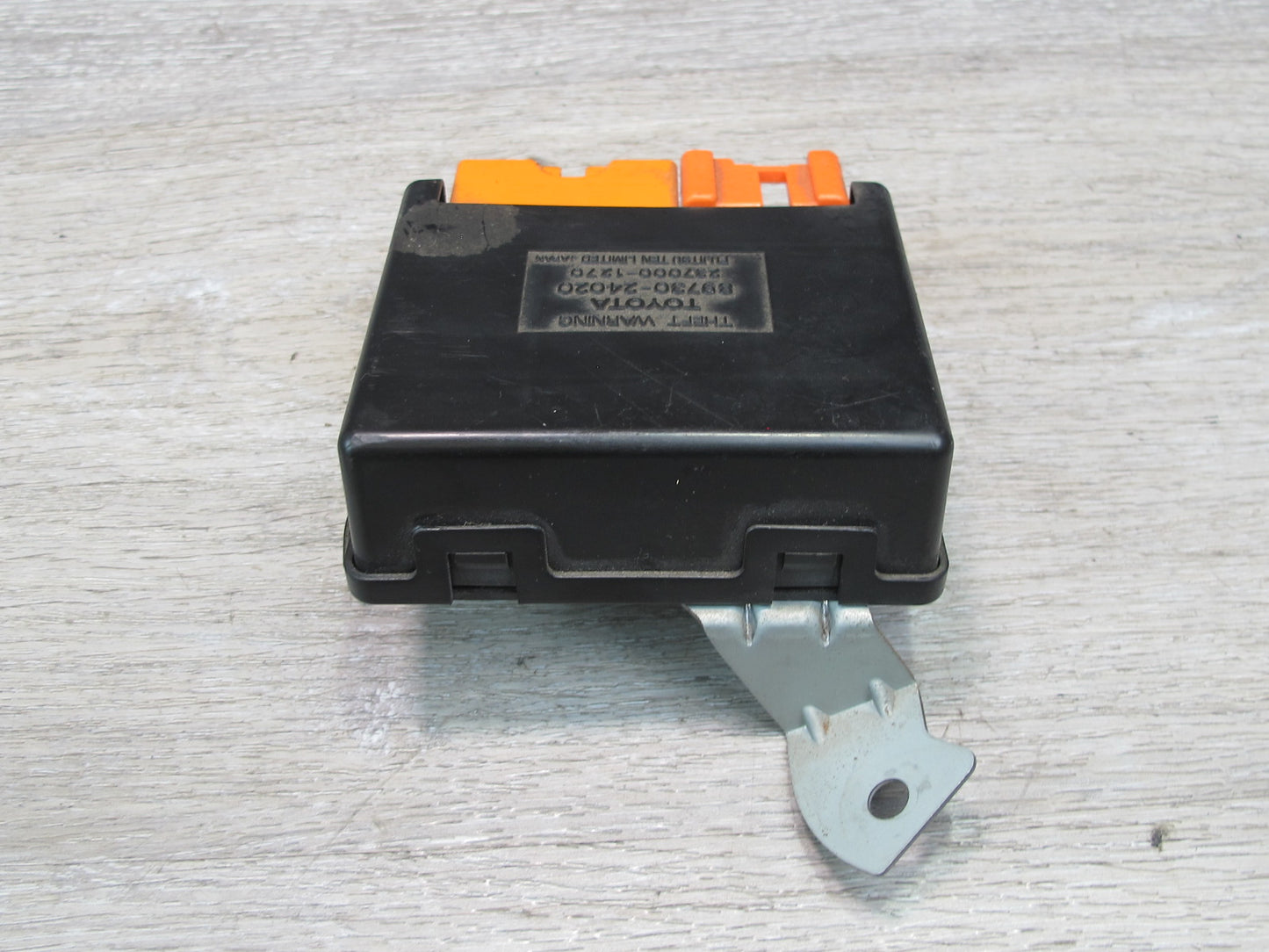1996 Lexus UZZ30L SC300 SC400 Theft Warning Control Module 89730-24020 OEM