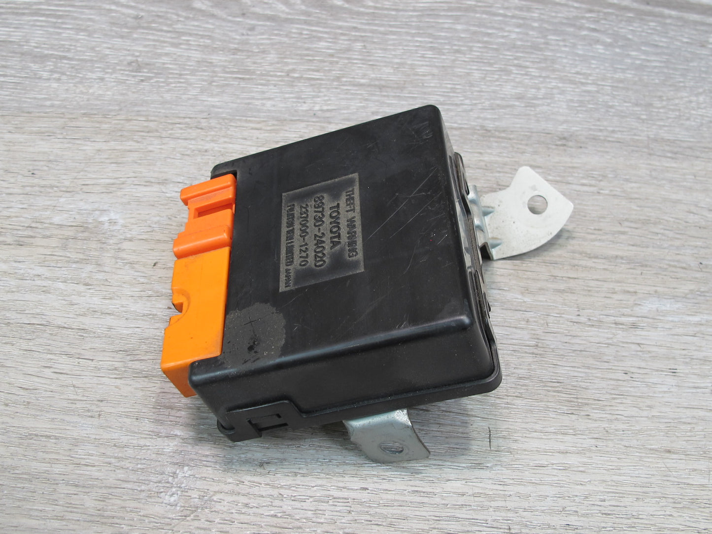 1996 Lexus UZZ30L SC300 SC400 Theft Warning Control Module 89730-24020 OEM
