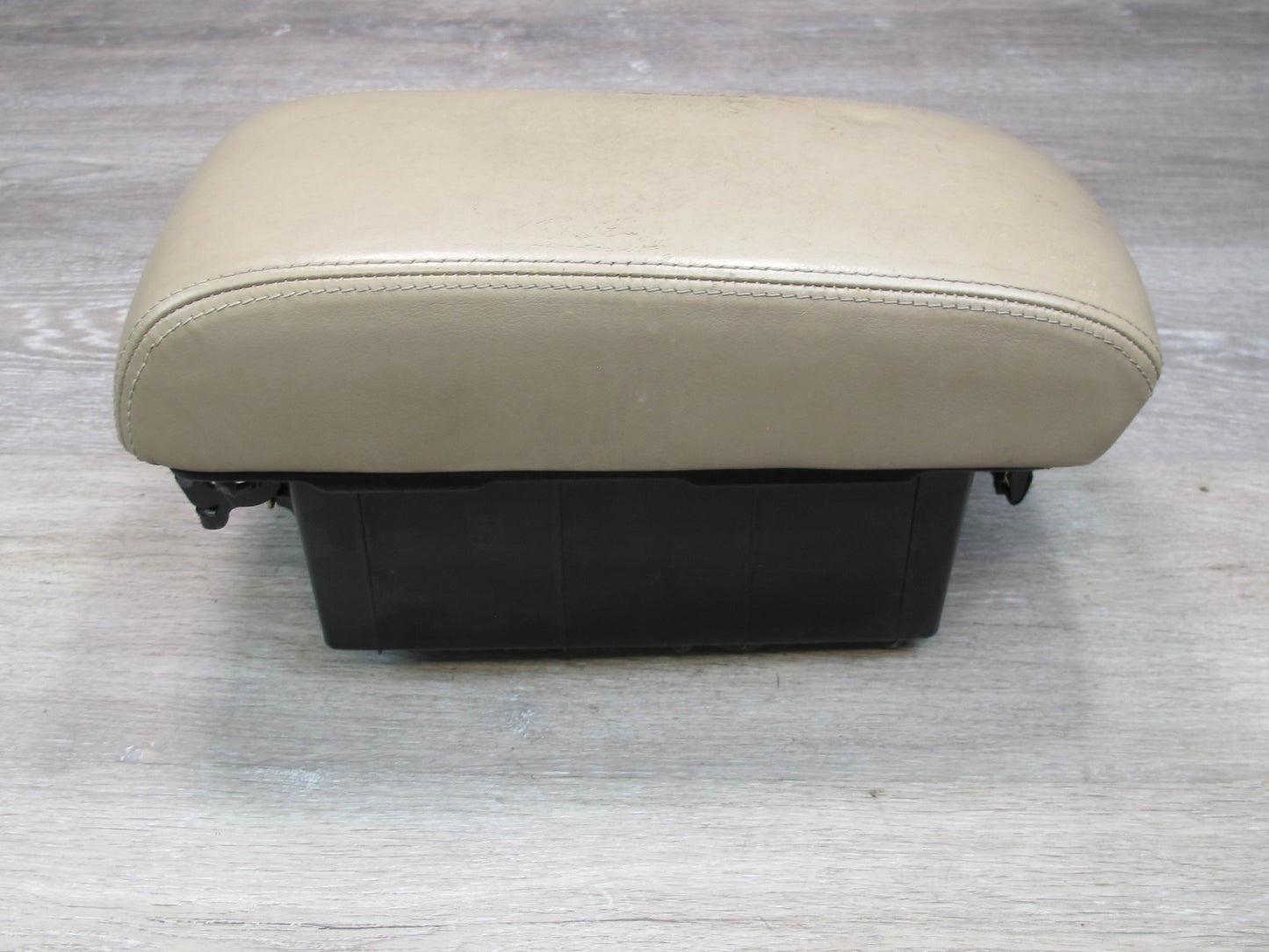 92-00 Lexus UZZ30L SC300 SC400 Front Center Console Armrest w Storage Box OEM