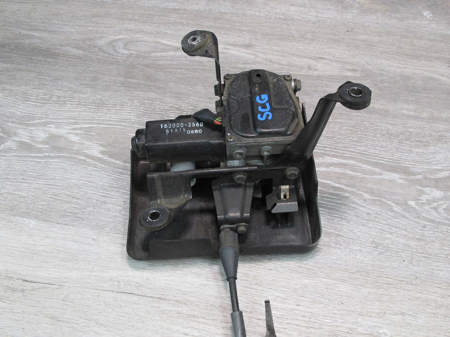 92-96 Lexus UZZ30L SC400 Cruise Control Actuator w Cable & Cover Assembly OEM