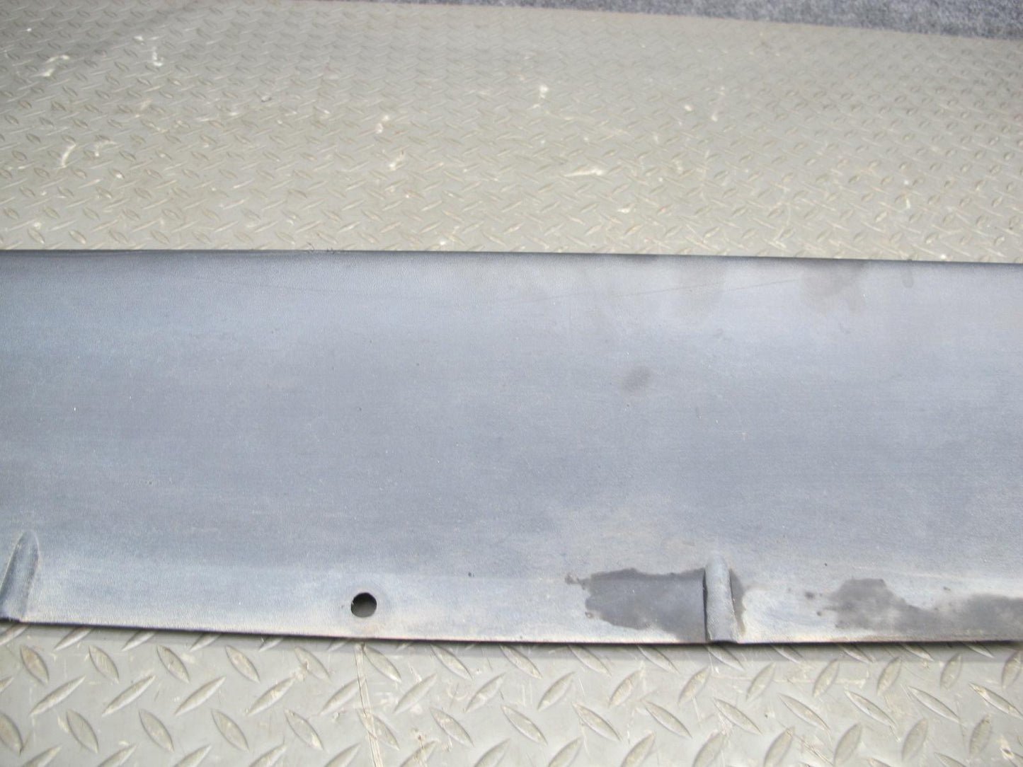 2003-2009 Hummer H2 Left & Right Side Rocker Skirt Panel Molding Trim Set