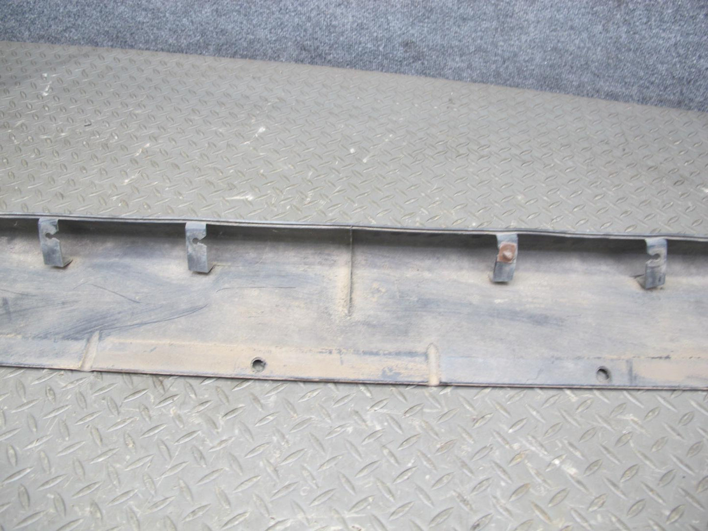 2003-2009 Hummer H2 Left & Right Side Rocker Skirt Panel Molding Trim Set