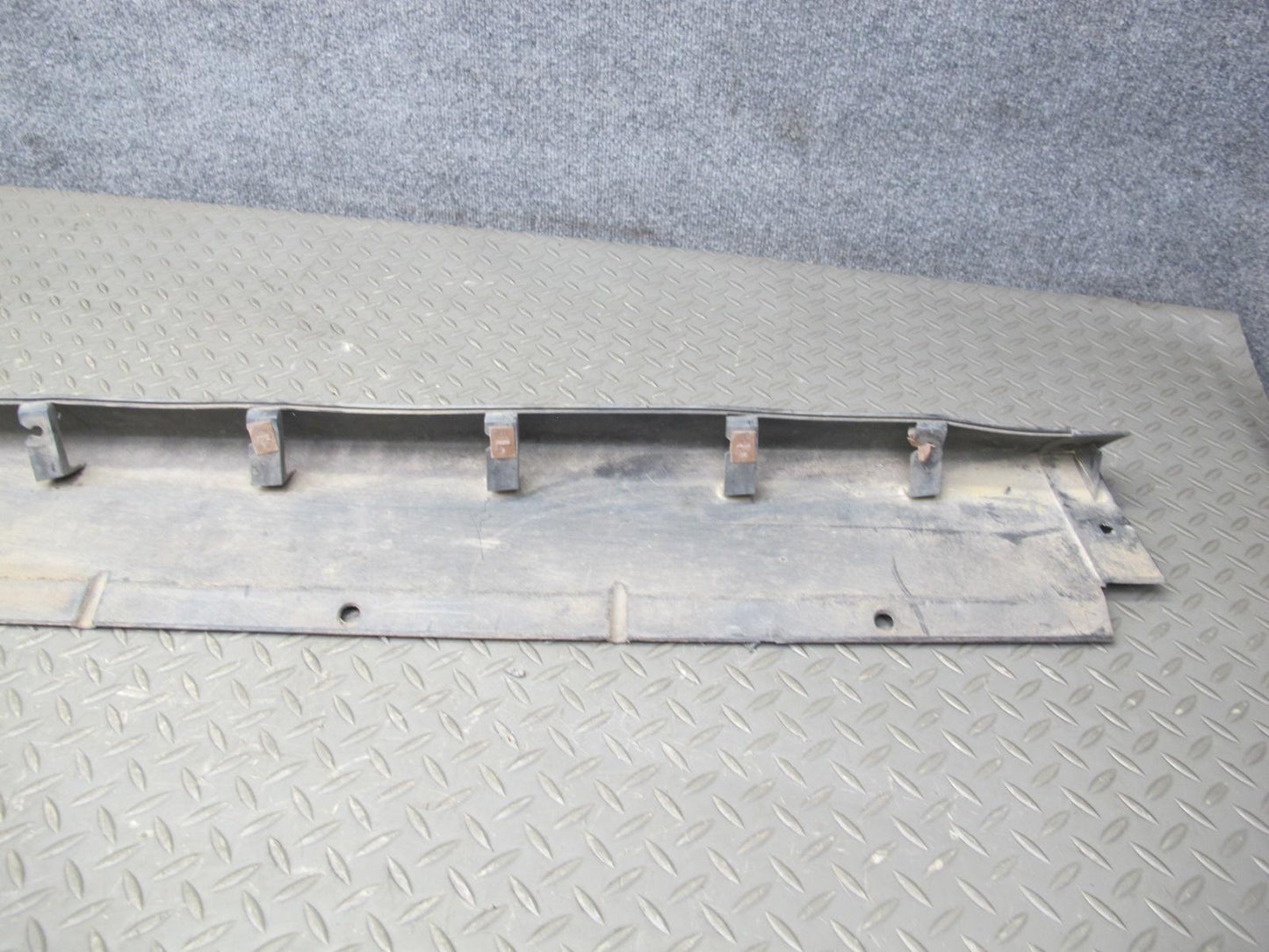 2003-2009 Hummer H2 Left & Right Side Rocker Skirt Panel Molding Trim Set