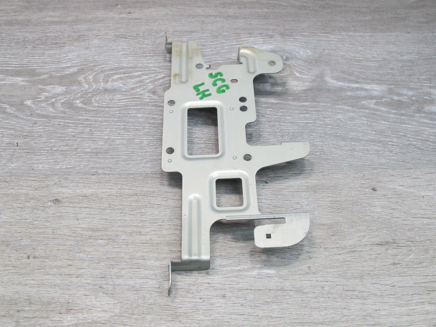 92-00 Lexus UZZ30L SC300 SC400 Dash Radio Left & Right Mount Bracket Set OEM