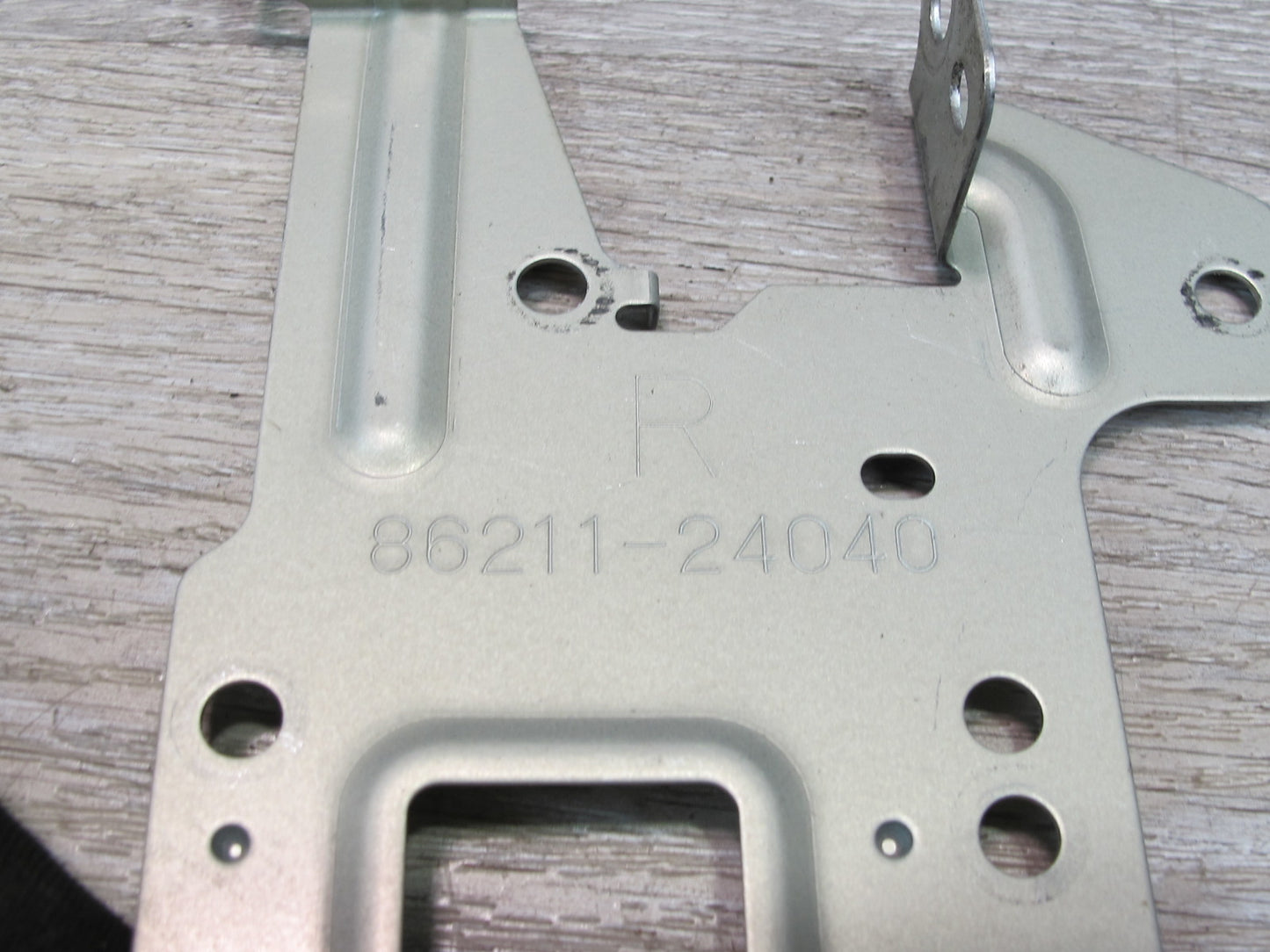 92-00 Lexus UZZ30L SC300 SC400 Dash Radio Left & Right Mount Bracket Set OEM