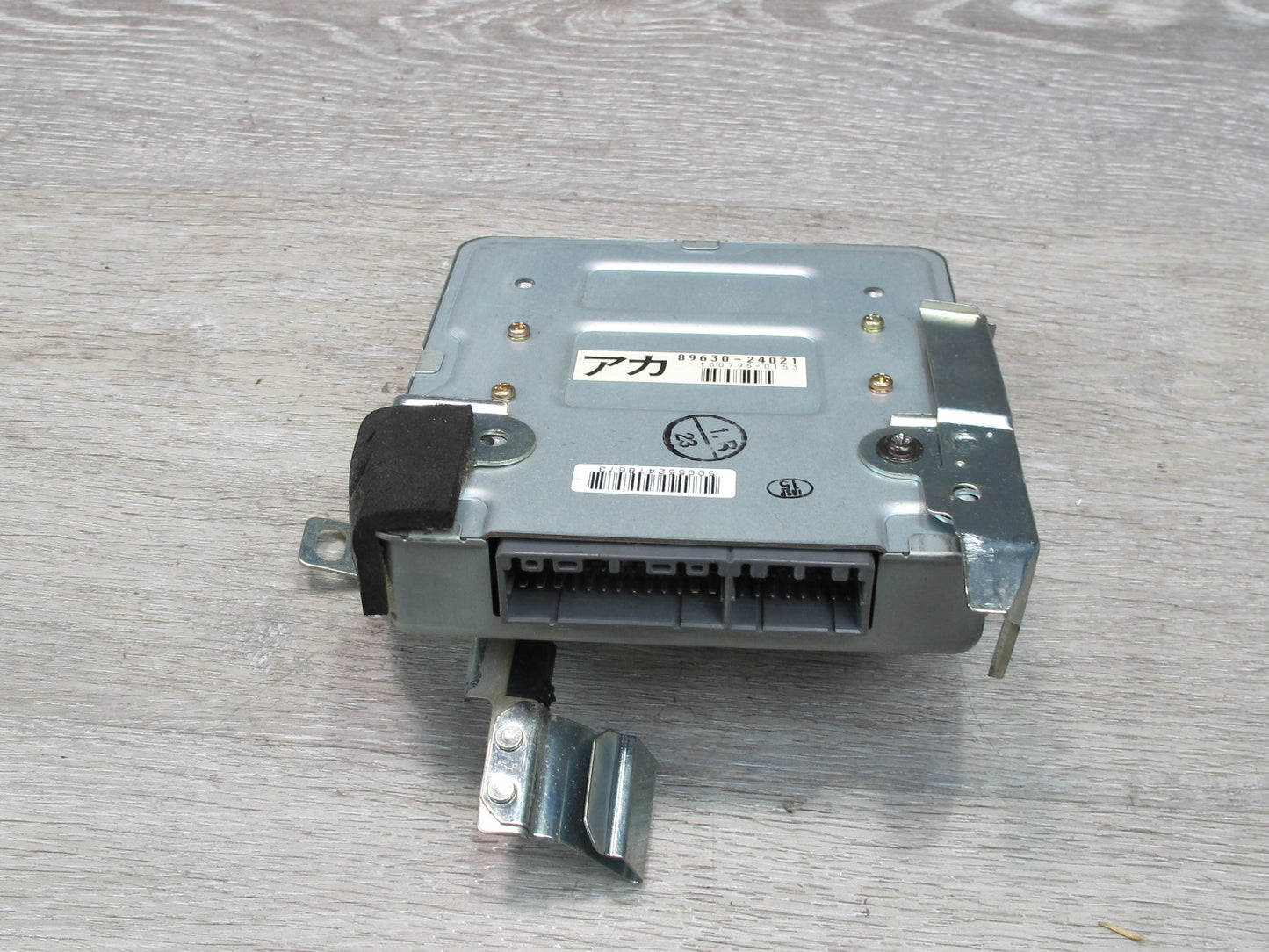 92-96 Lexus UZZ30L SC300 SC400 TRC Traction Control Module Unit 89631-30080 OEM