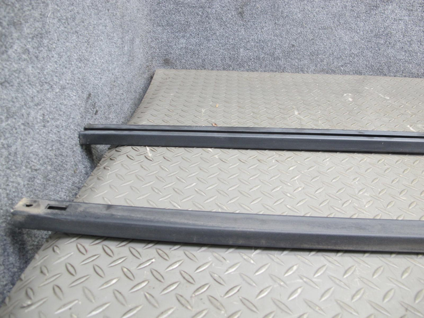 2003-2009 Hummer H2 Left & Right Roof Rail Track Luggage Bracket Molding Set