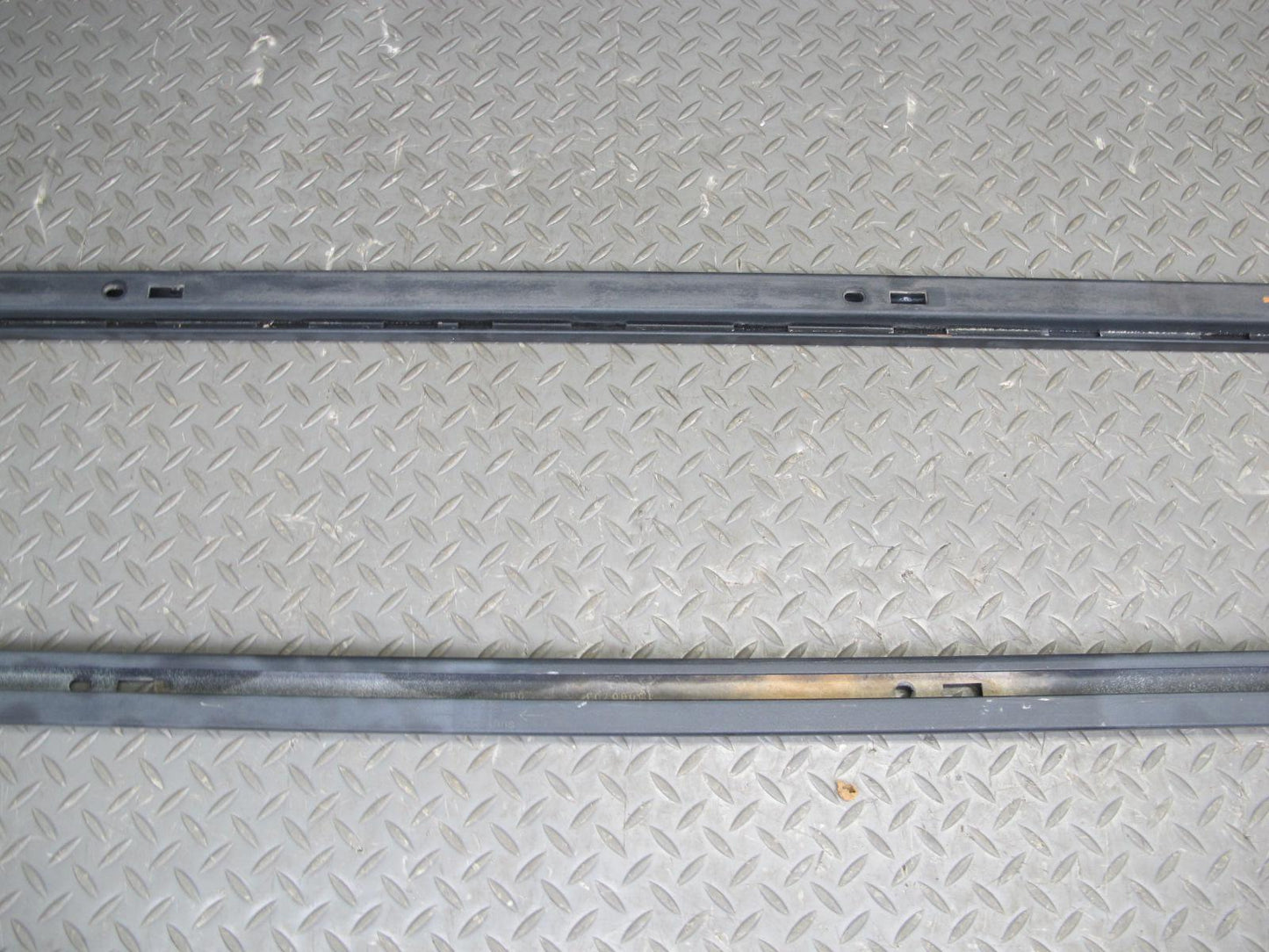 2003-2009 Hummer H2 Left & Right Roof Rail Track Luggage Bracket Molding Set