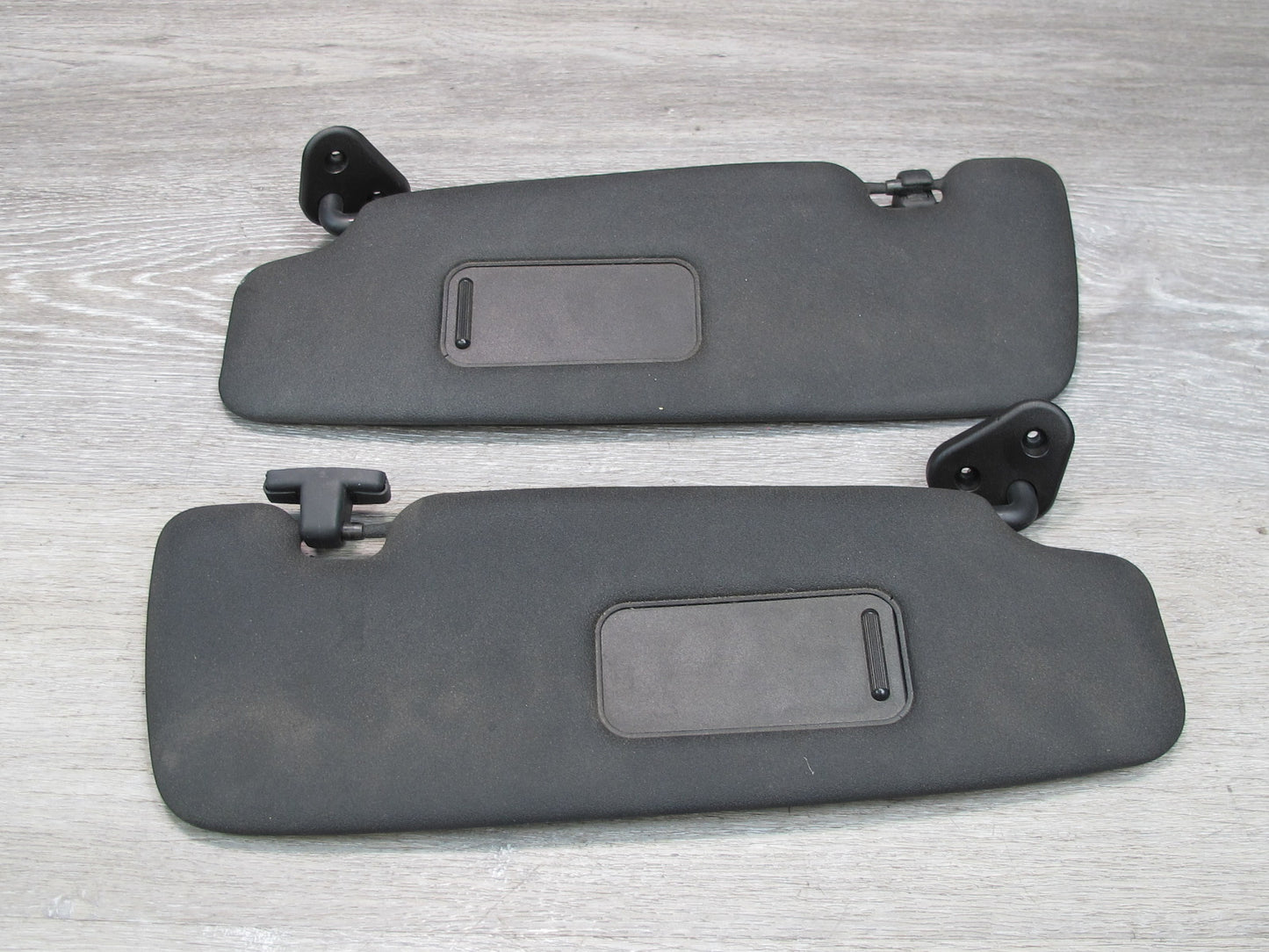 09-15 Mini R58 R59 R57 Convertible Set of 2 Front Left & Right Sun Visor OEM
