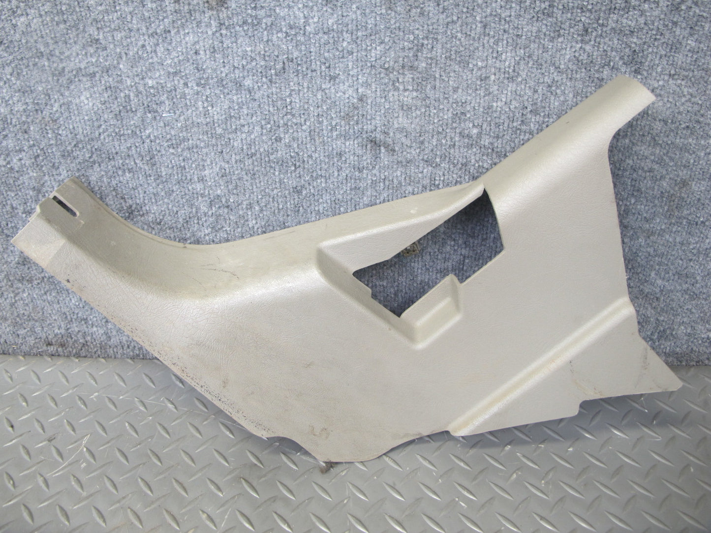 2003-2009 Hummer H2 Front Right & Left Side Lower Kick Trim Cover Panel Set