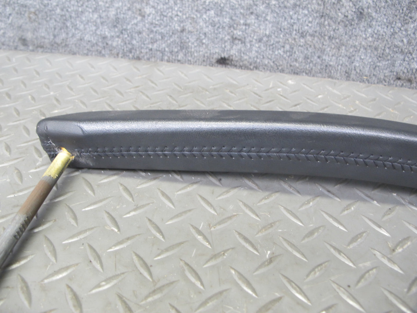 2003-2007 Hummer H2 Front Right Passenger Side Dashboard Grip Grab Handle Bar