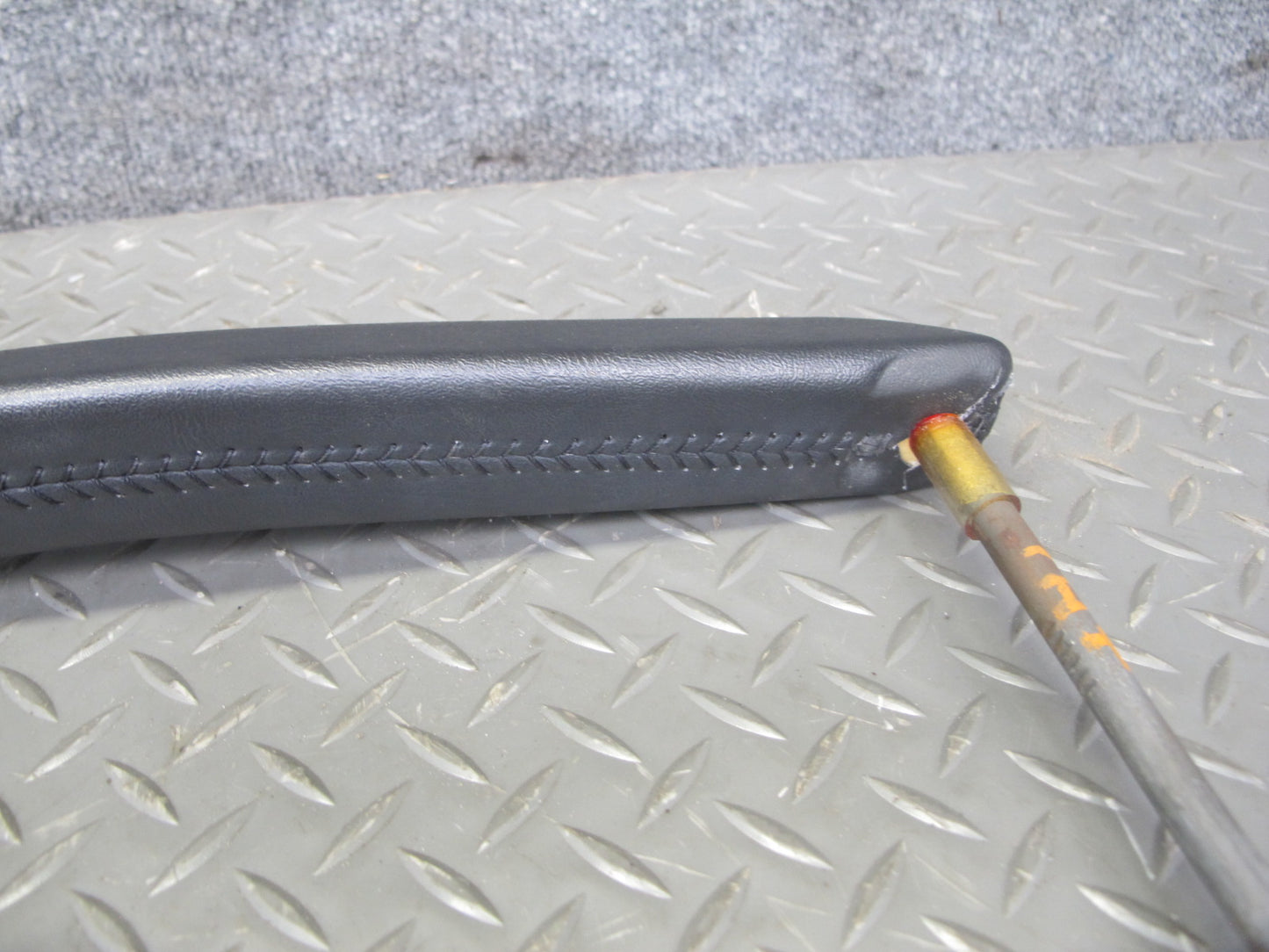2003-2007 Hummer H2 Front Right Passenger Side Dashboard Grip Grab Handle Bar