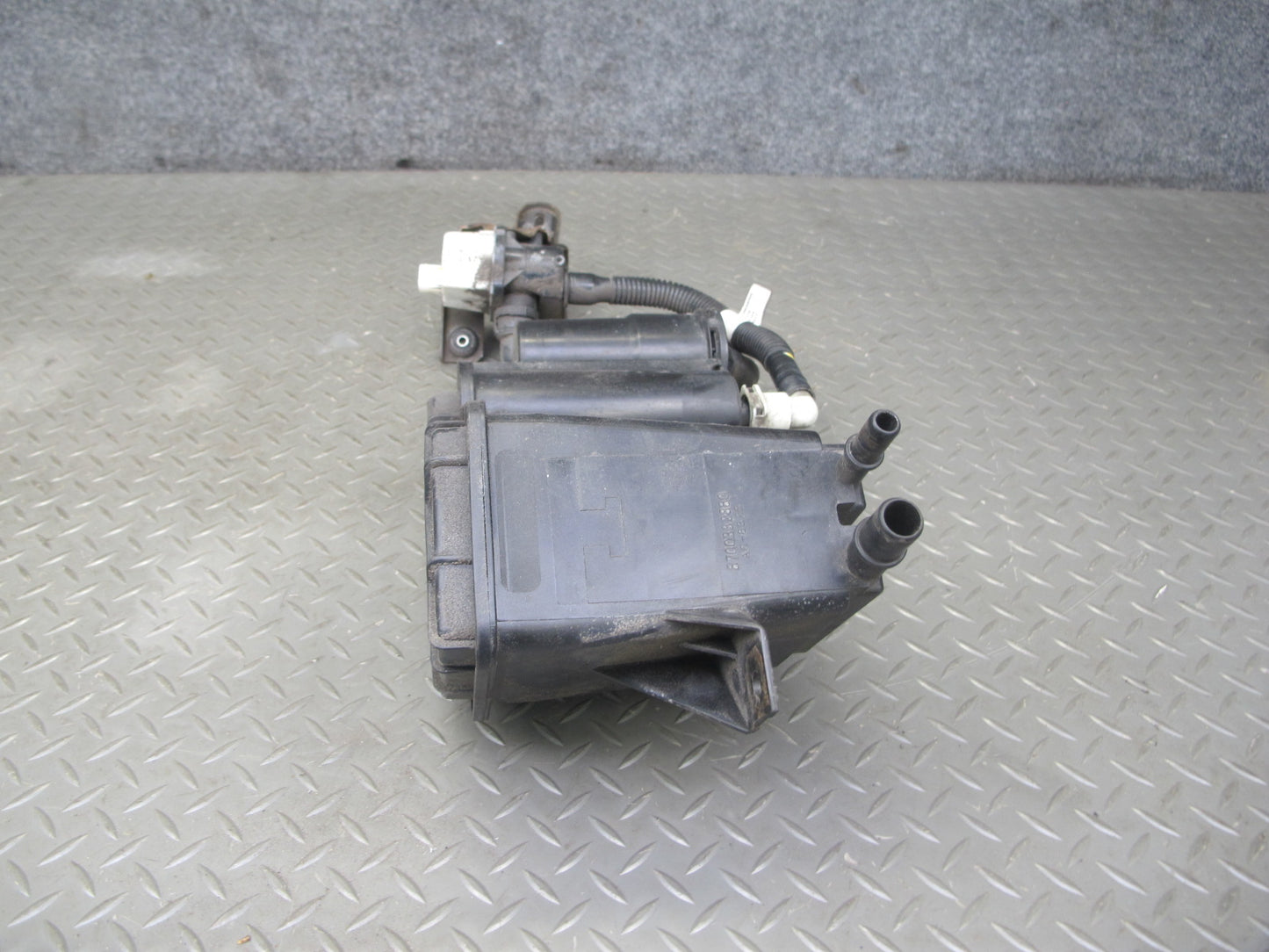 2017-2020 Maserati Levante M161 3.0L Fuel Evap Vapor Charcoal Canister