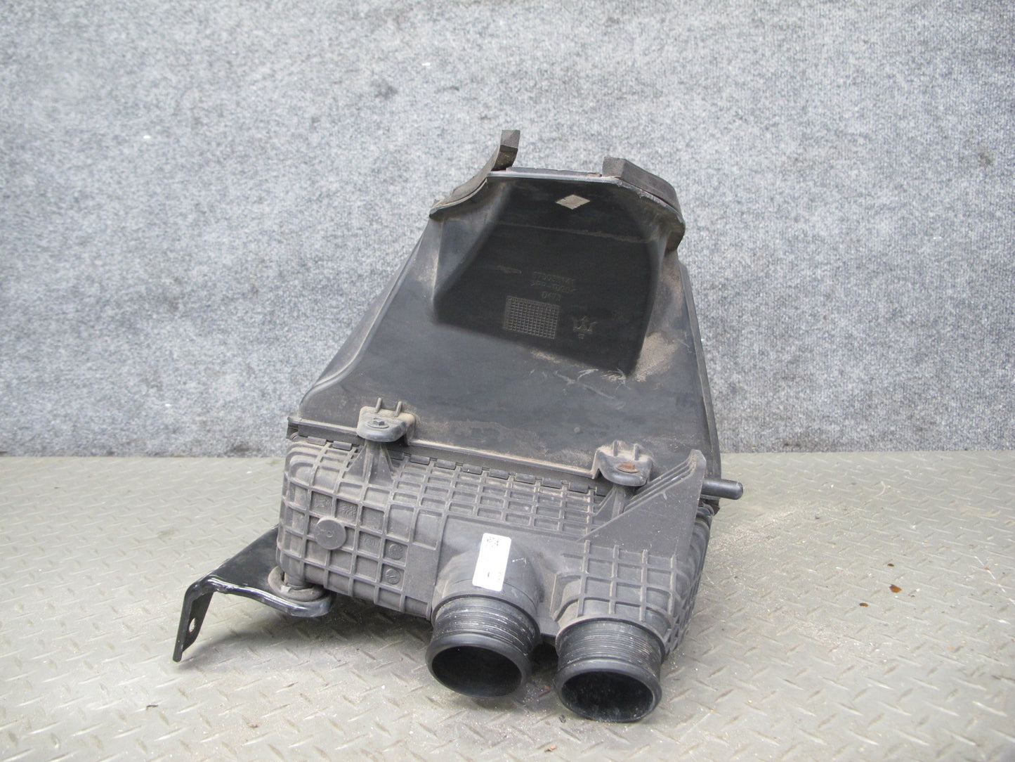 2017-2020 Maserati Levante M161 3.0L Left Intercooler w Shroud 16484793