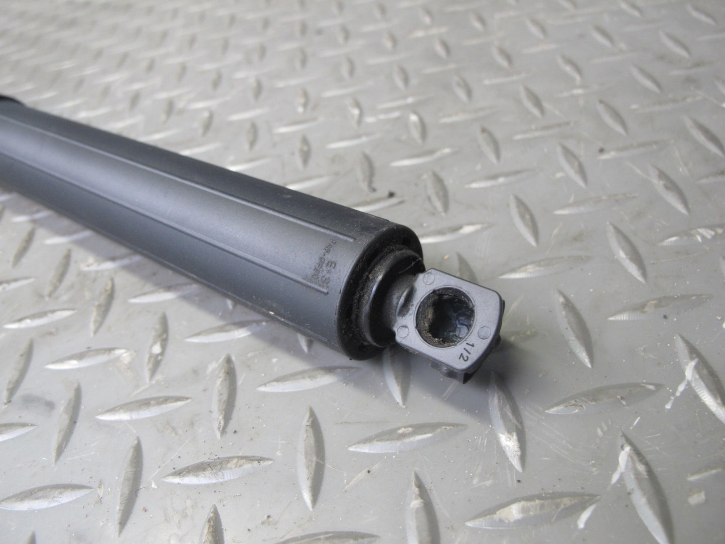 2017-2020 Maserati Levante M161 Rear Trunk Lid Liftgate Shock Strut Set of 2