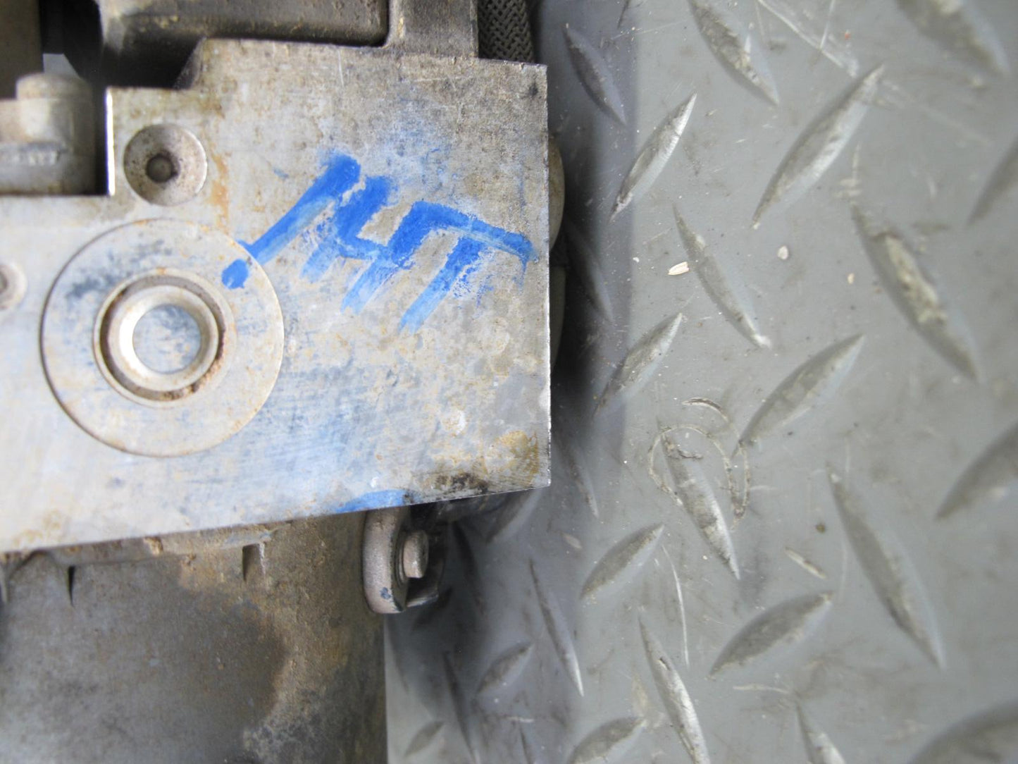 2003-2007 Hummer H2 ABS Anti Lock Brake Actuator Pump Motor Unit Module