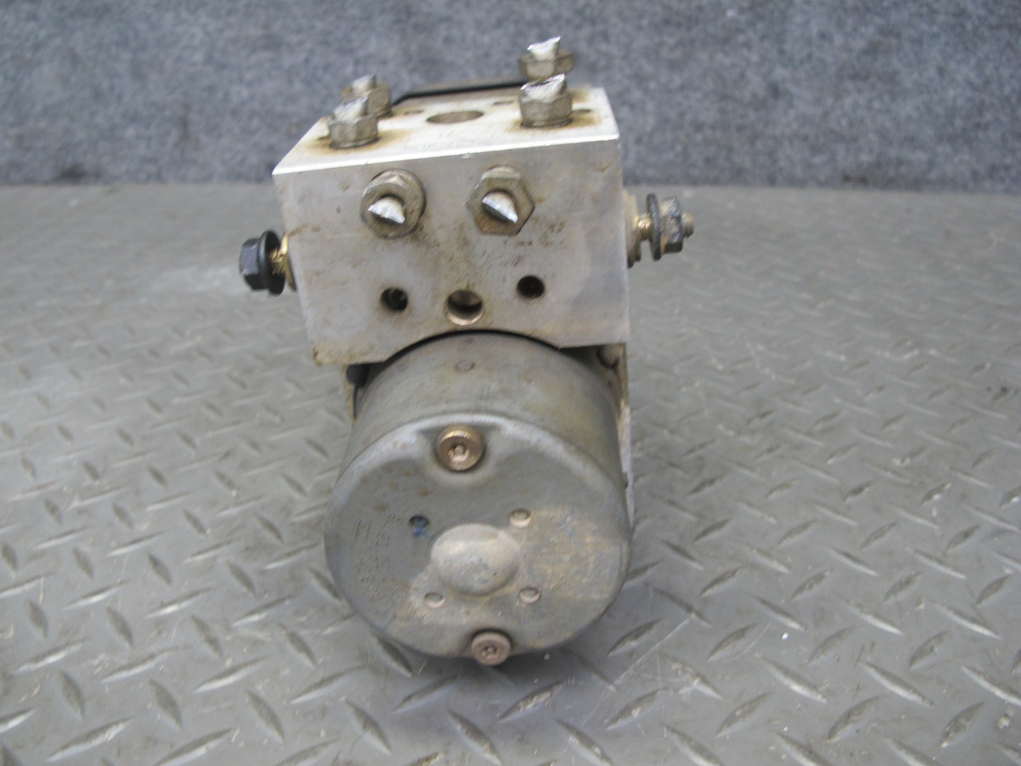 2003-2007 Hummer H2 ABS Anti Lock Brake Actuator Pump Motor Unit Module