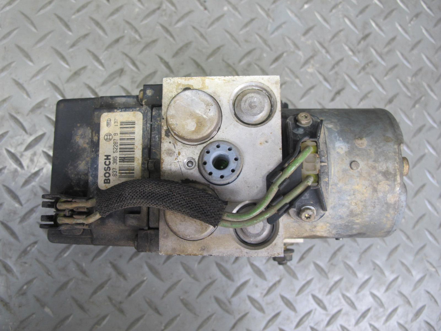 2003-2007 Hummer H2 ABS Anti Lock Brake Actuator Pump Motor Unit Module