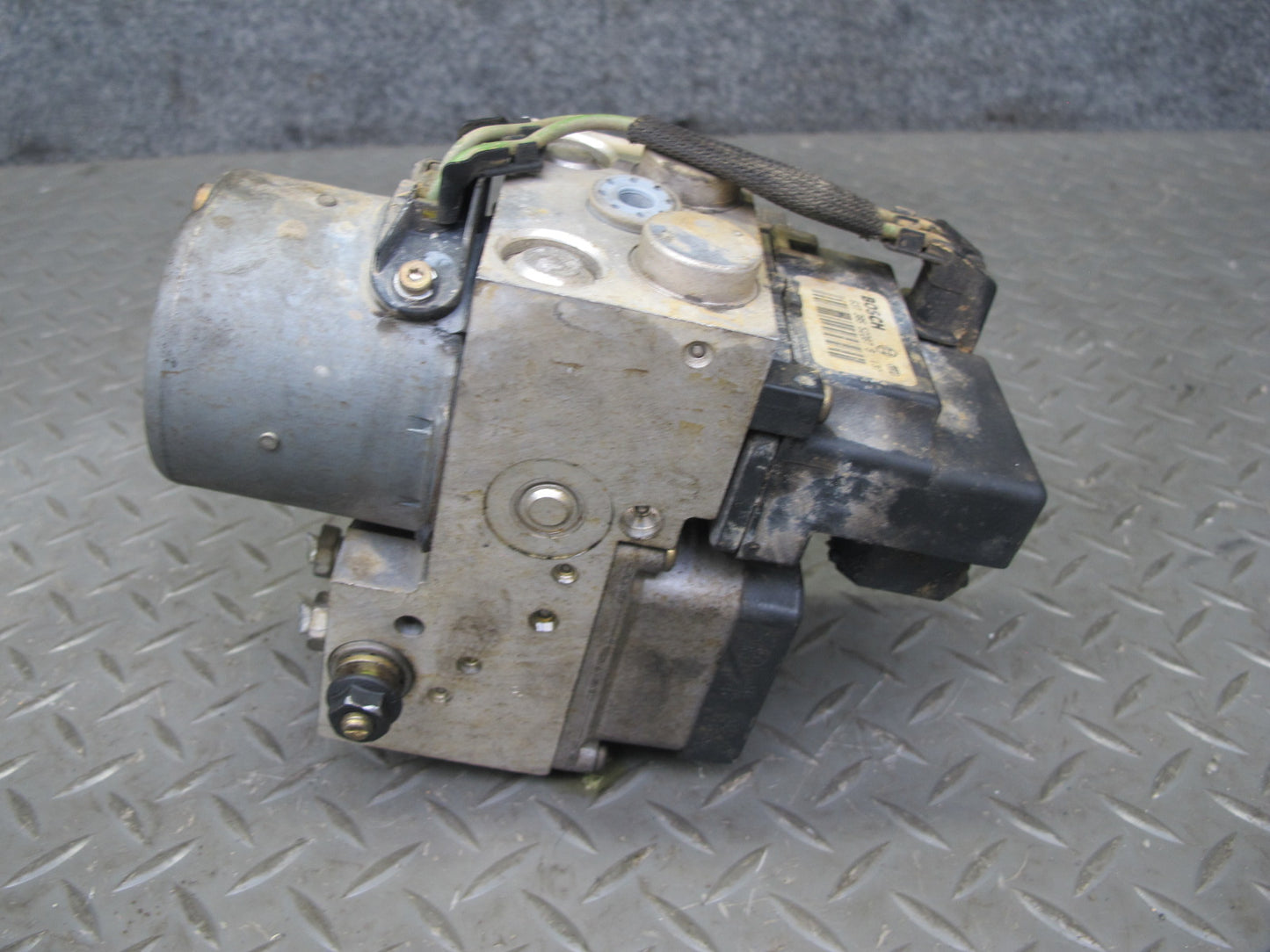 2003-2007 Hummer H2 ABS Anti Lock Brake Actuator Pump Motor Unit Module
