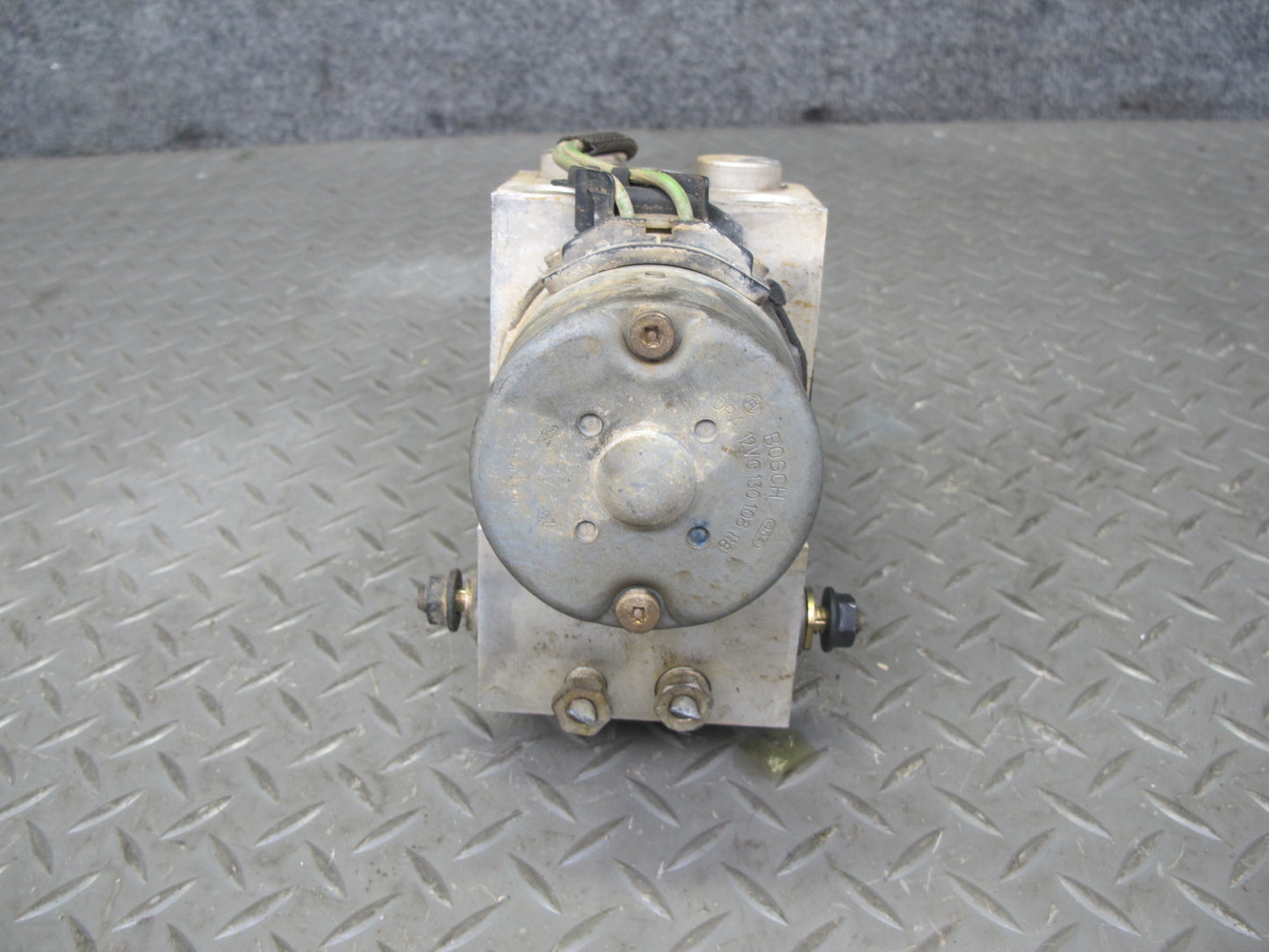 2003-2007 Hummer H2 ABS Anti Lock Brake Actuator Pump Motor Unit Module