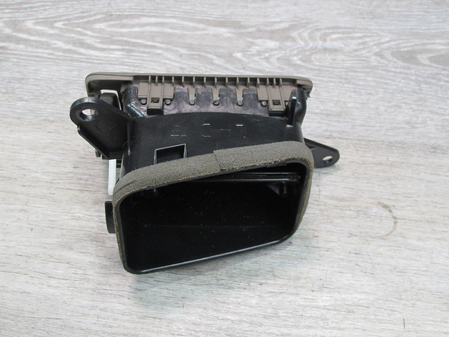 98-05 Lexus GS300 JZS160L Set of 4 Dash Front & Rear Center Console Air Vent OEM