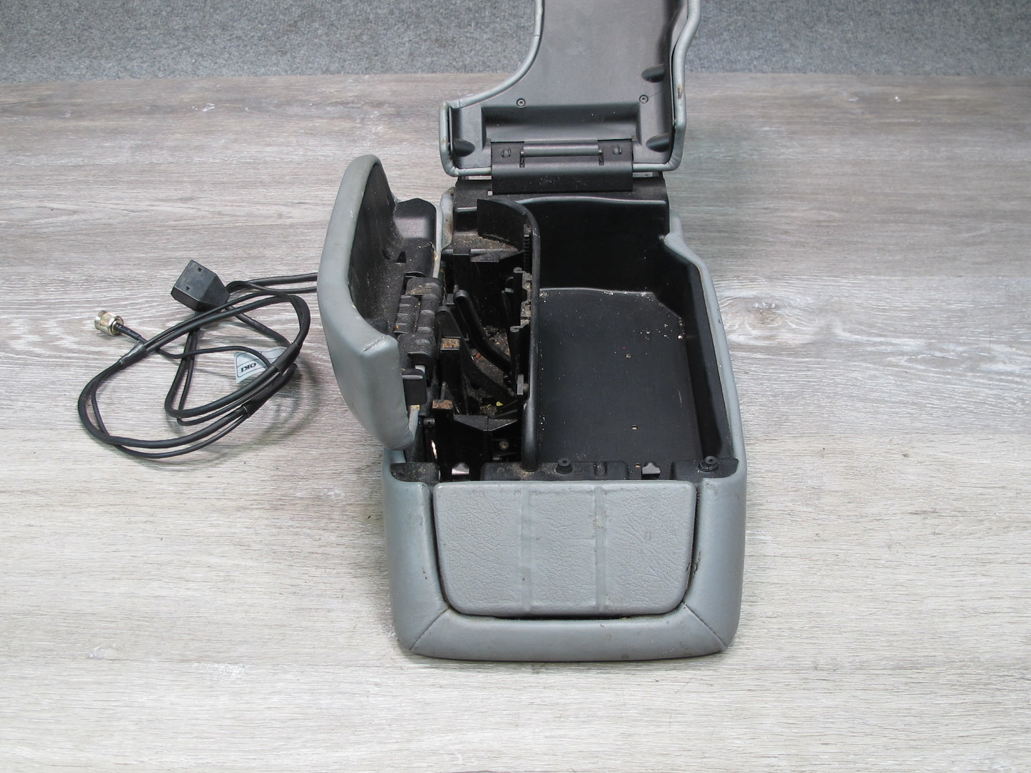 94-99 Mercedes W140 Sedan Front Center Console Armrest w Sunvisors Set Gray OEM