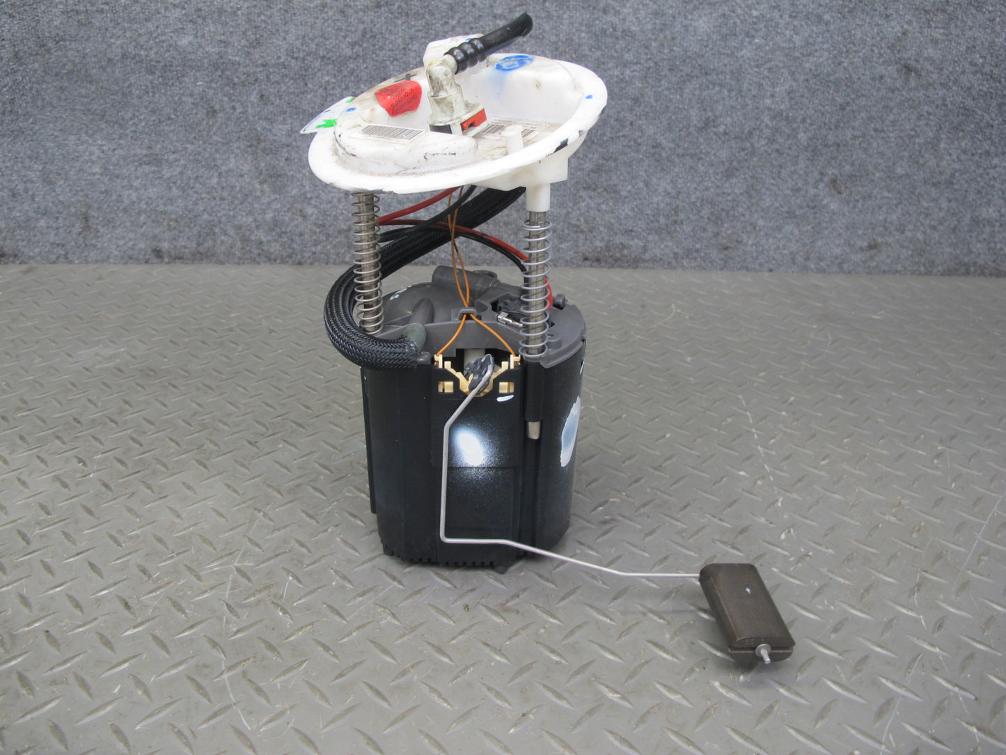 2017-2020 Maserati Levante M161 3.0L Fuel Pump Level Sensor Sending Unit Set