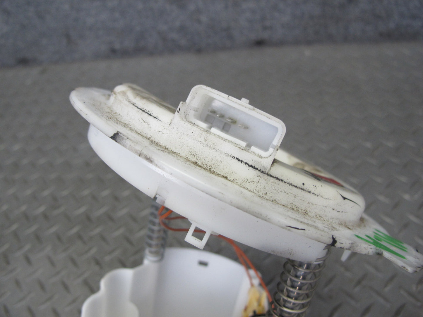 2017-2020 Maserati Levante M161 3.0L Fuel Pump Level Sensor Sending Unit Set