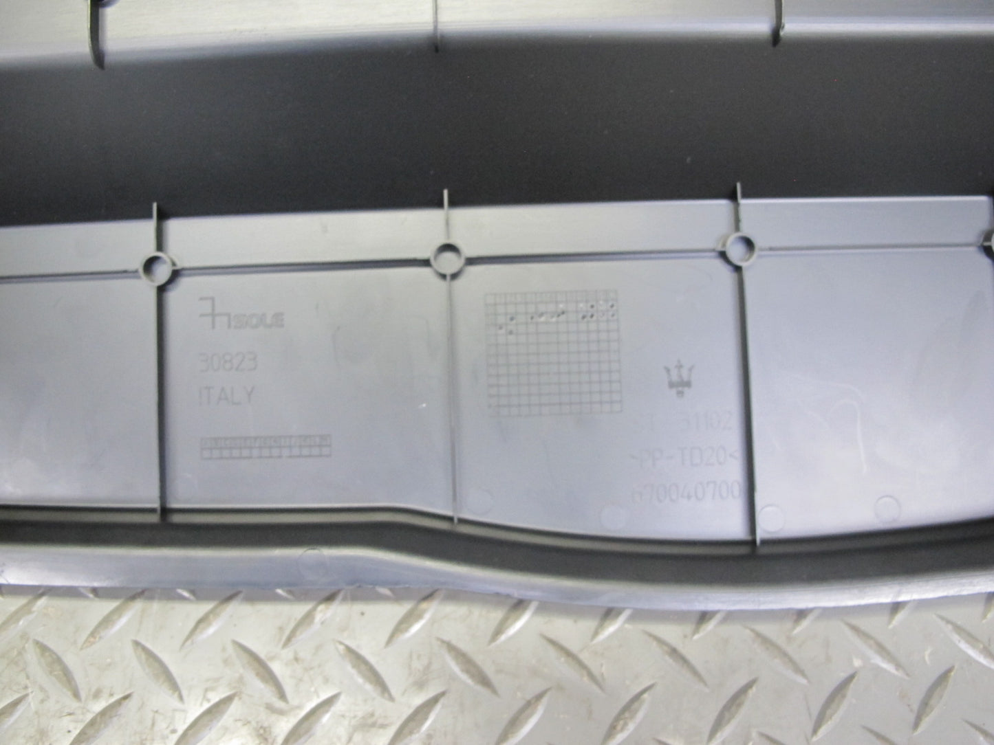 2017-2020 Maserati Levante M161 Rear Trunk Floor Panel Cover w Tray Storage