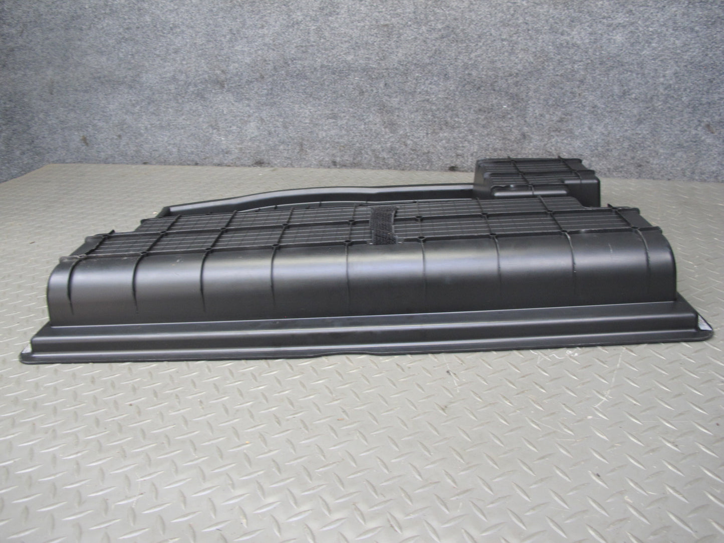 2017-2020 Maserati Levante M161 Rear Trunk Floor Panel Cover w Tray Storage