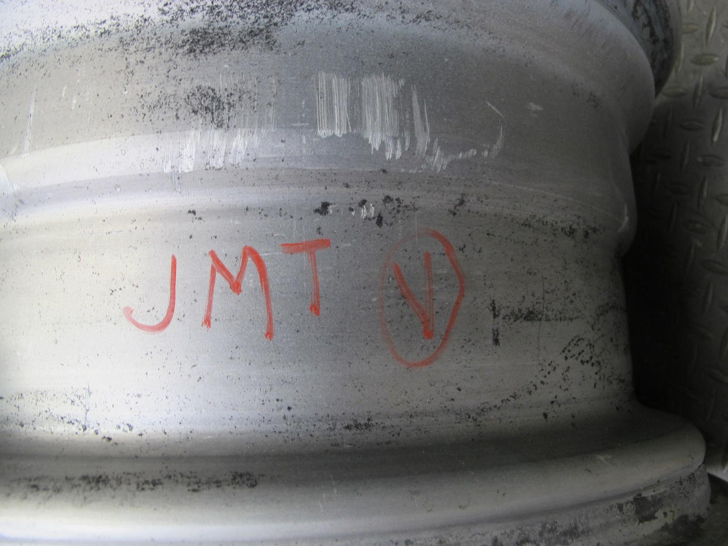 91-96 Mitsubishi 3000GT Left Side Factory 17" R17 Wheel Rim 17x8.5JJ ET46 OEM