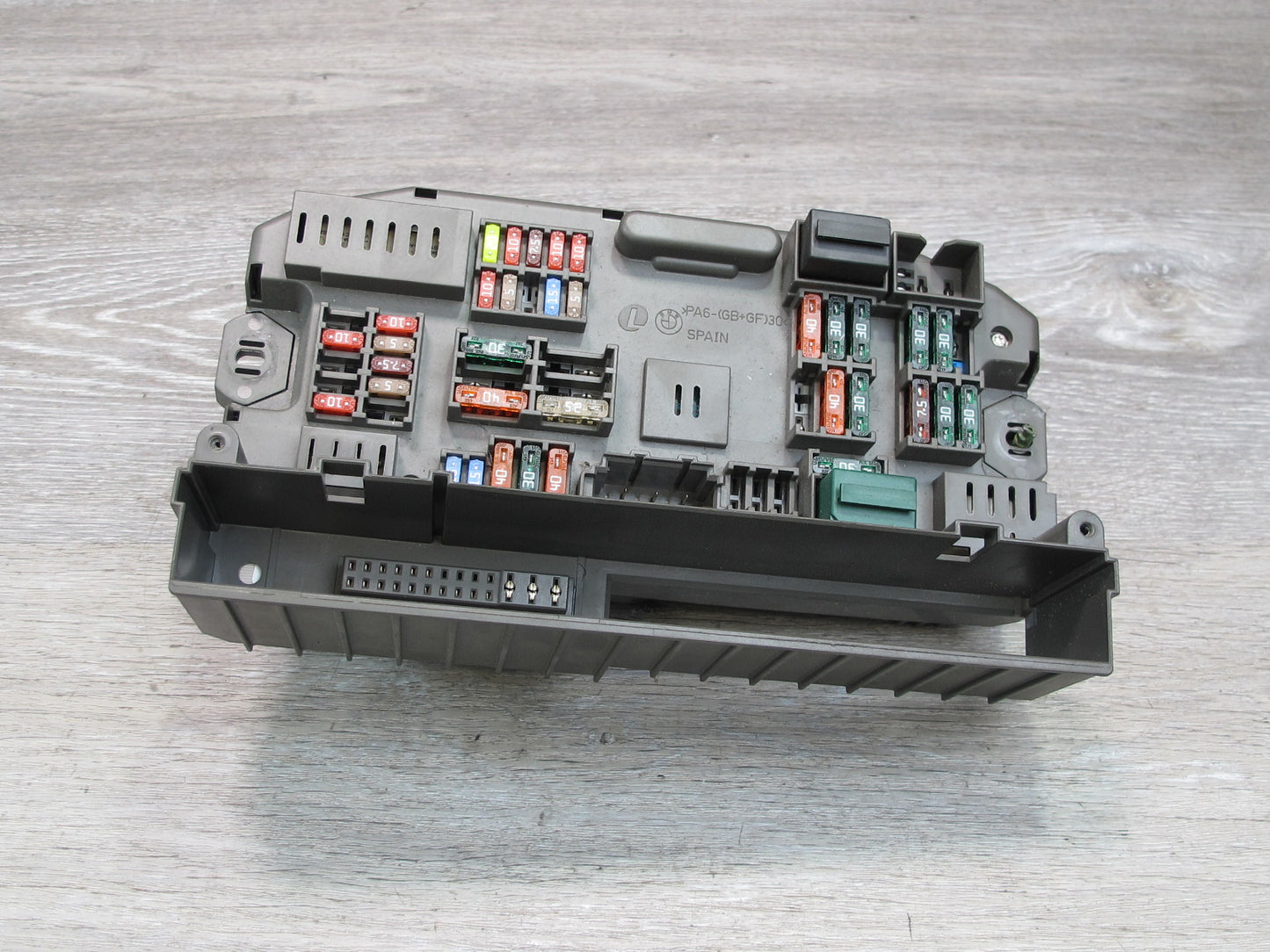 2008-2014 BMW E71 E72 X6 Front Under Dash Fuse Relay Box Module 9145115