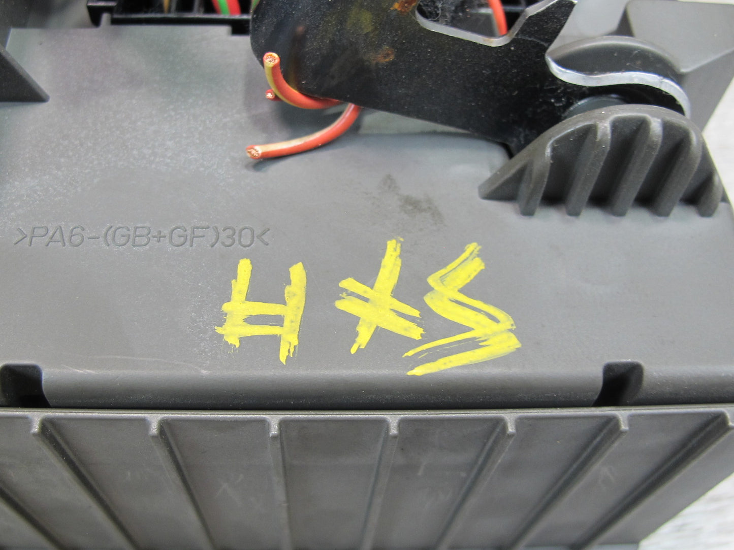 2008-2014 BMW E71 E72 X6 Front Under Dash Fuse Relay Box Module 9145115