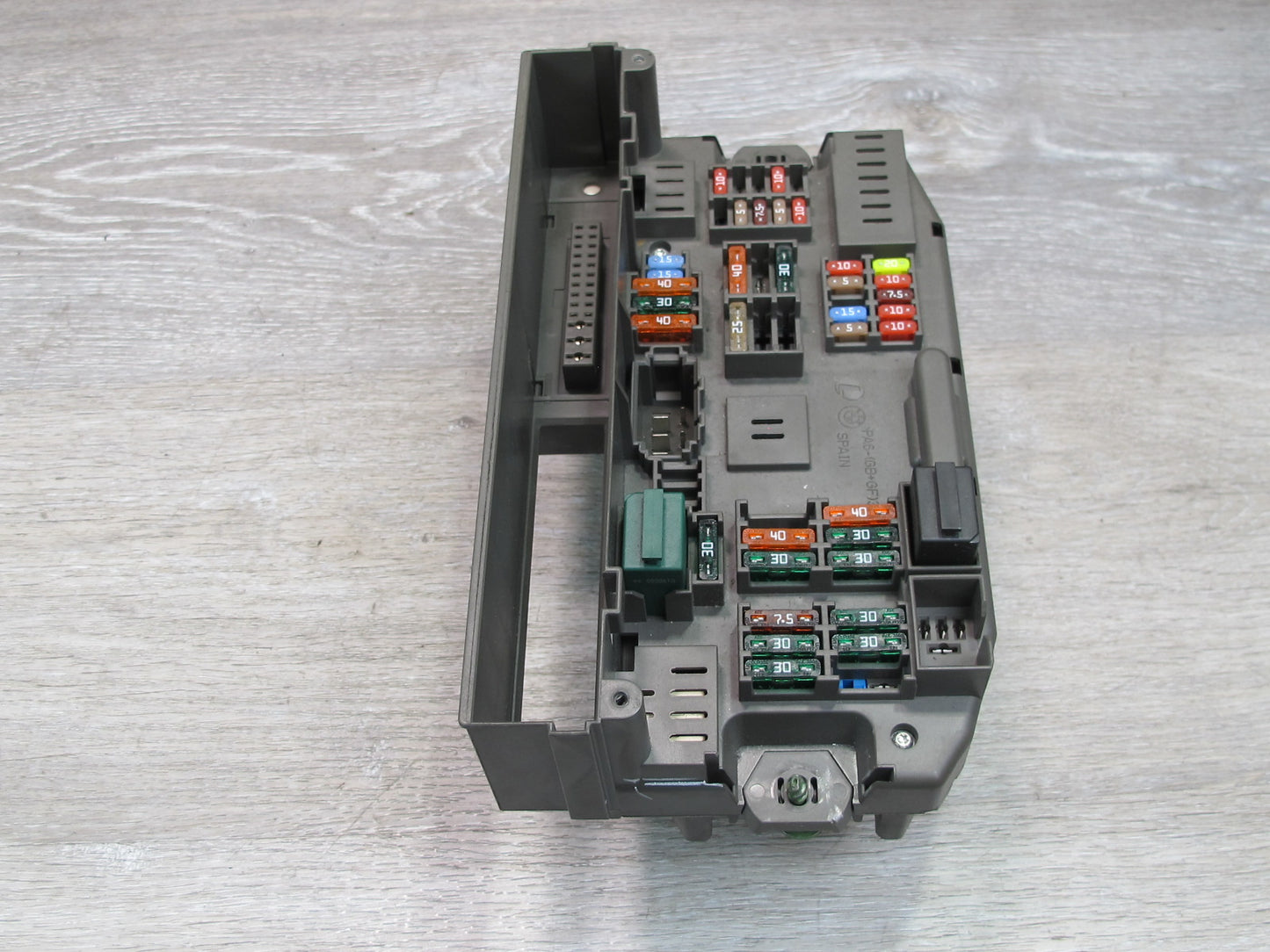 2008-2014 BMW E71 E72 X6 Front Under Dash Fuse Relay Box Module 9145115