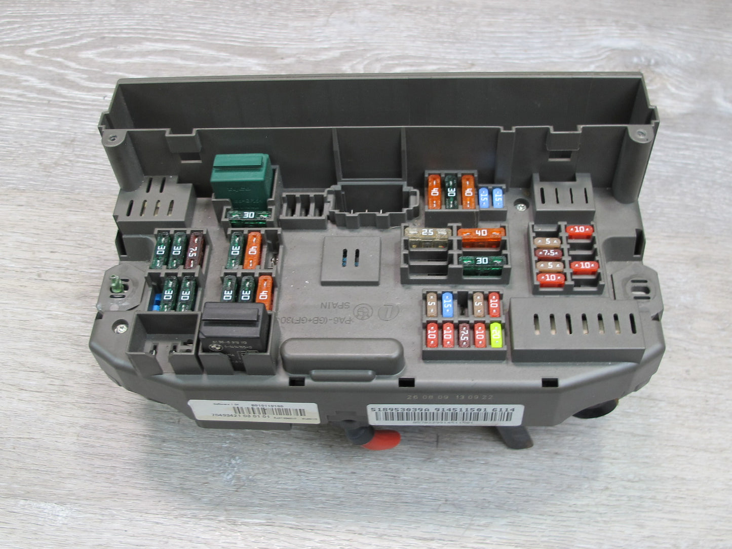 2008-2014 BMW E71 E72 X6 Front Under Dash Fuse Relay Box Module 9145115