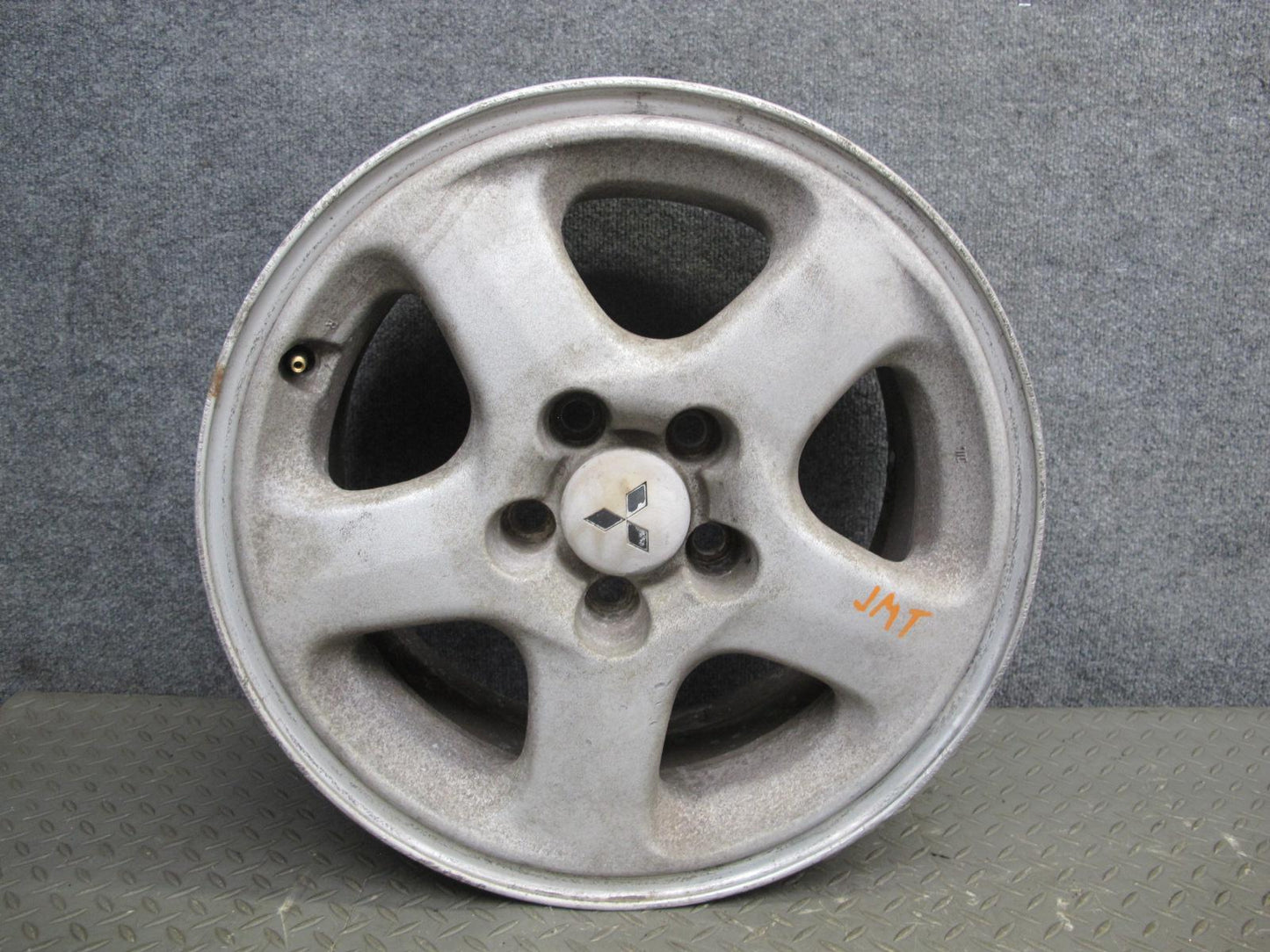 91-96 Mitsubishi 3000GT Right Side Factory 17" R17 Wheel Rim 17x8.5JJ ET46 OEM