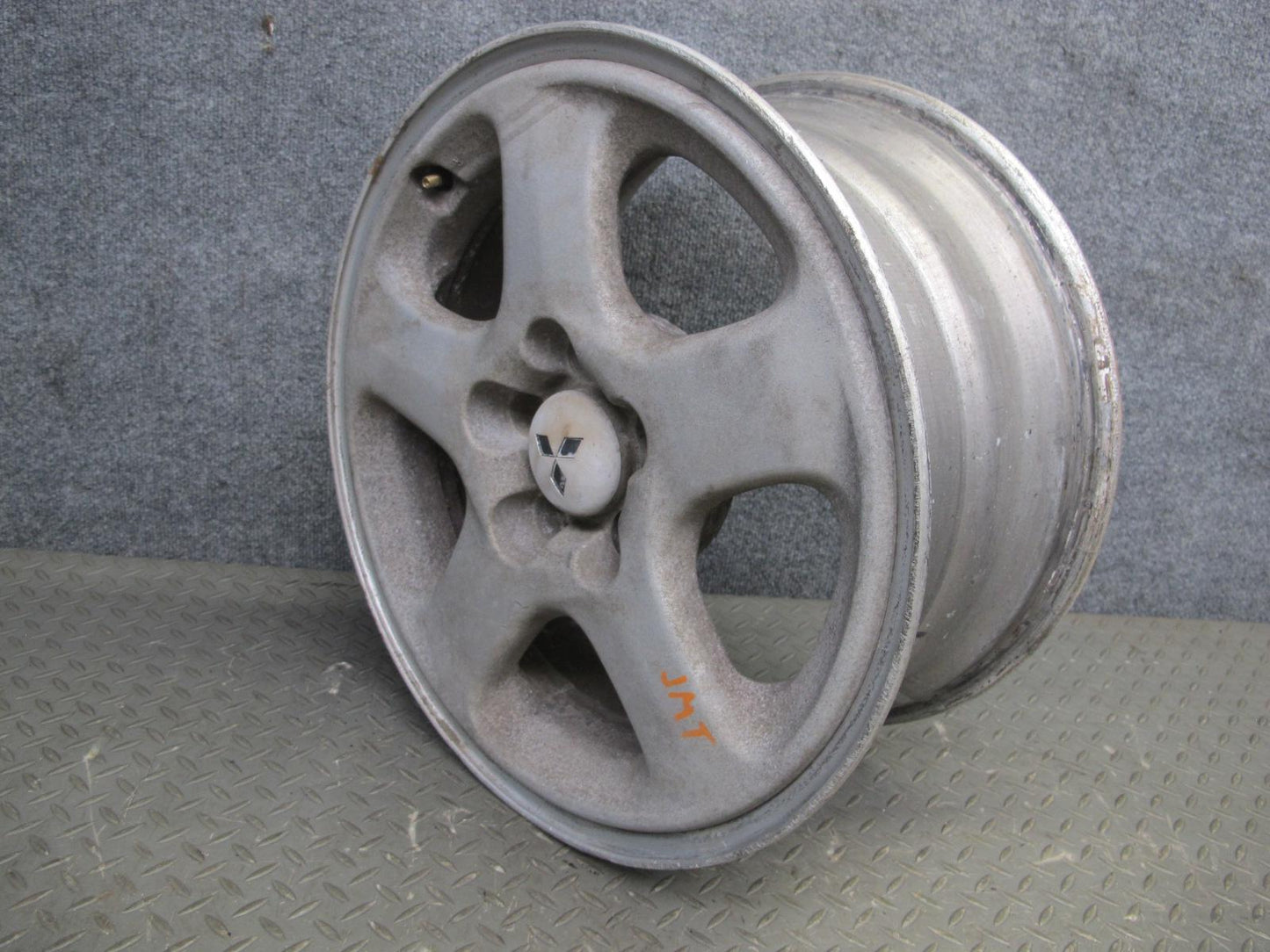 91-96 Mitsubishi 3000GT Right Side Factory 17" R17 Wheel Rim 17x8.5JJ ET46 OEM