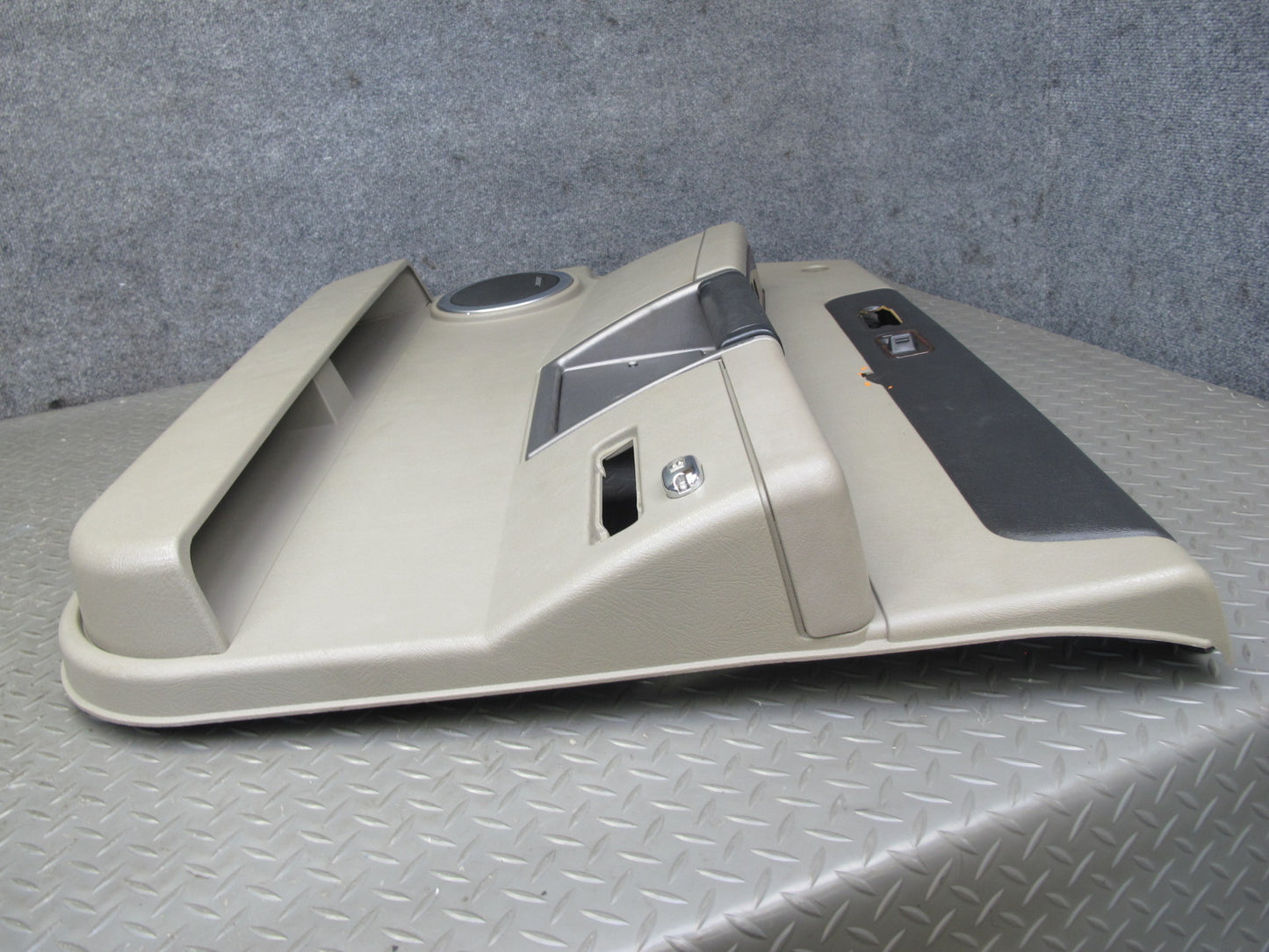 2003-2004 Hummer H2 Front Right Passenger Side Interior Door Panel Trim