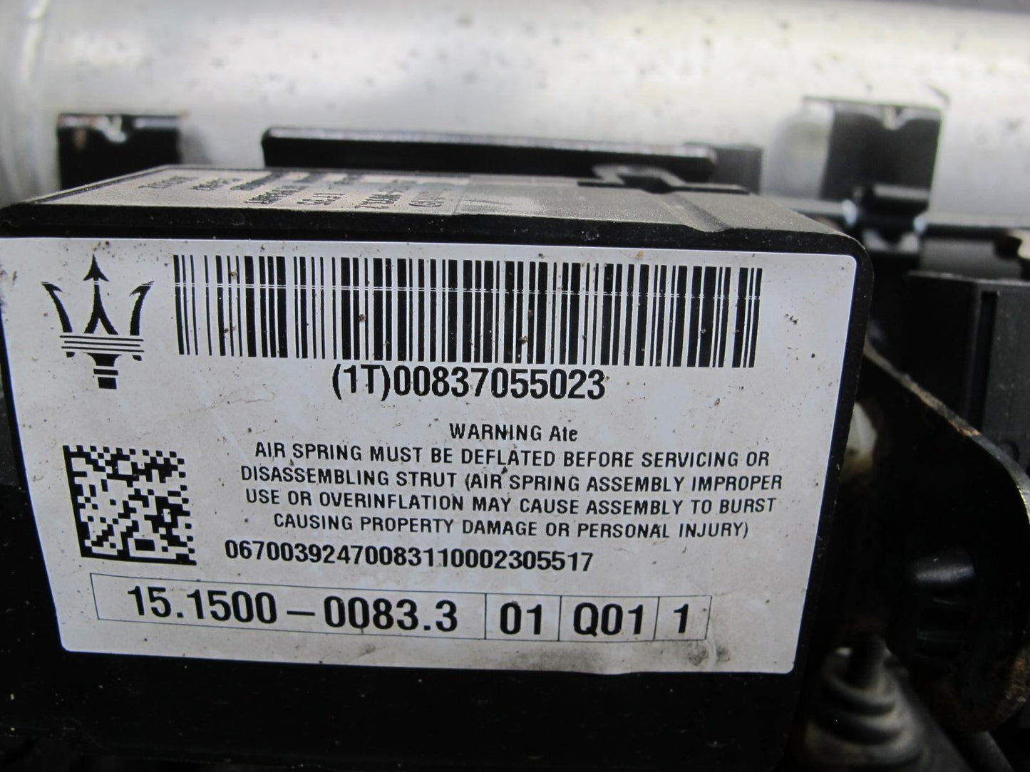 2017-2020 Maserati Levante M161 Air Suspension Compressor Pump w Reservoirs