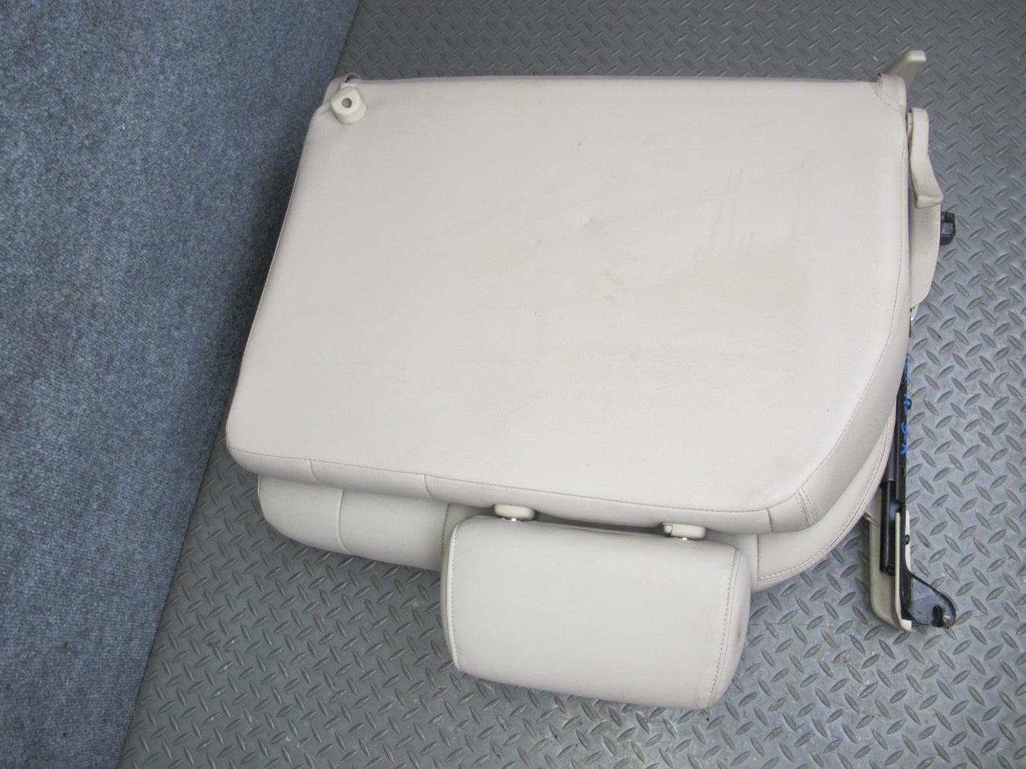 2004-2005 Lexus LX470 Rear Third 3RD ROW Left Right Leather Ivory Seat Set of 2