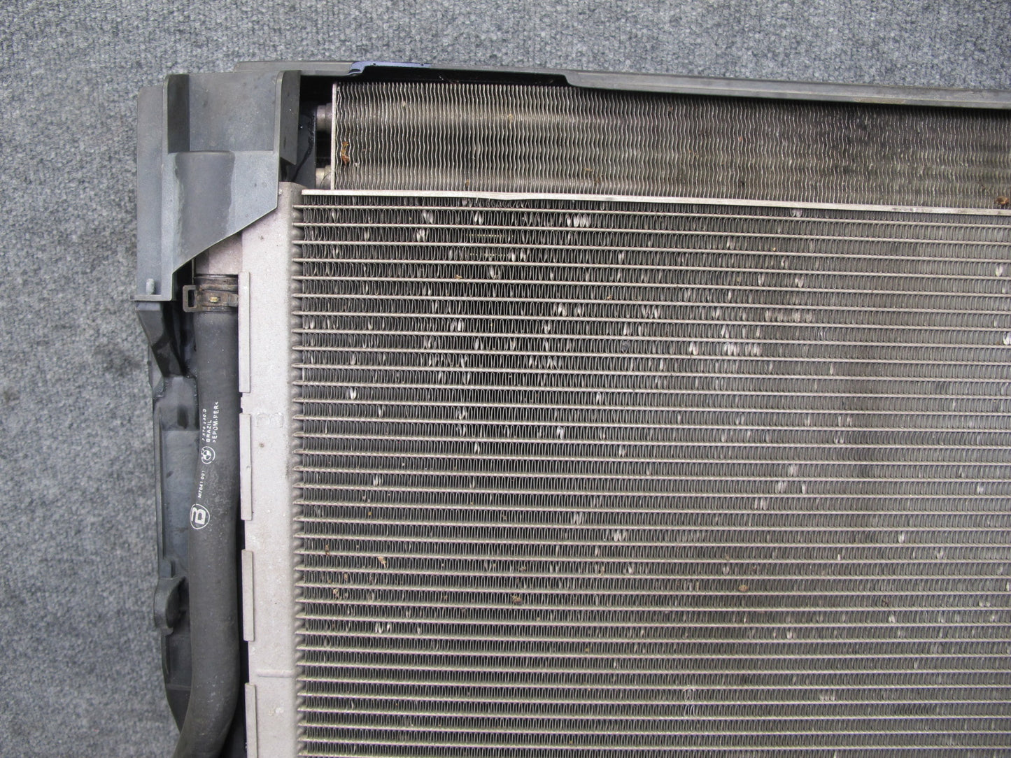 08-14 BMW E70 E71 E72 X5 X6 N63 Engine Cooling Radiator Condenser W/ Fan Shroud