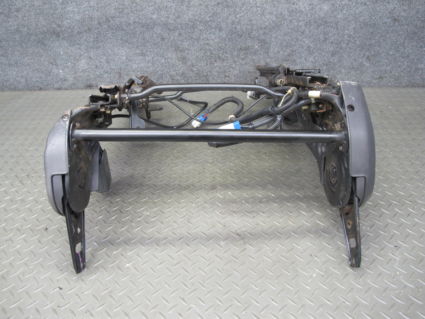 91-96 Mitsubishi 3000GT Left Driver Seat Lower Track Rail Frame OEM