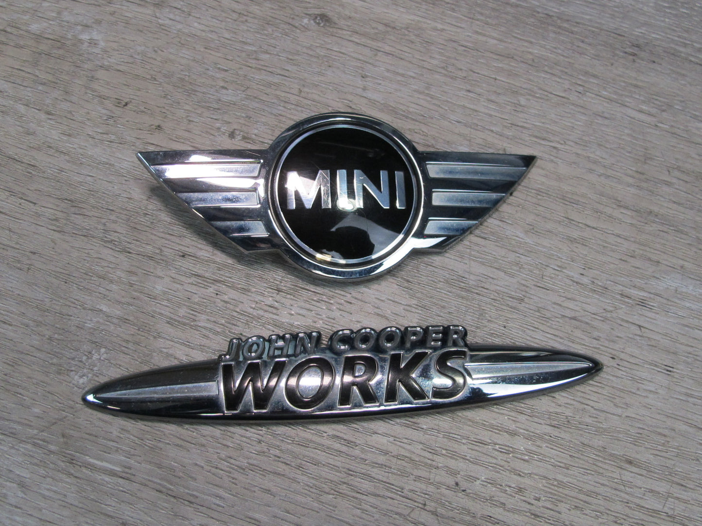 09-15 Mini JCW R55 R56 R57 R58 R59 Rear Trunk Lid Emblem Logo Symbol Set OEM