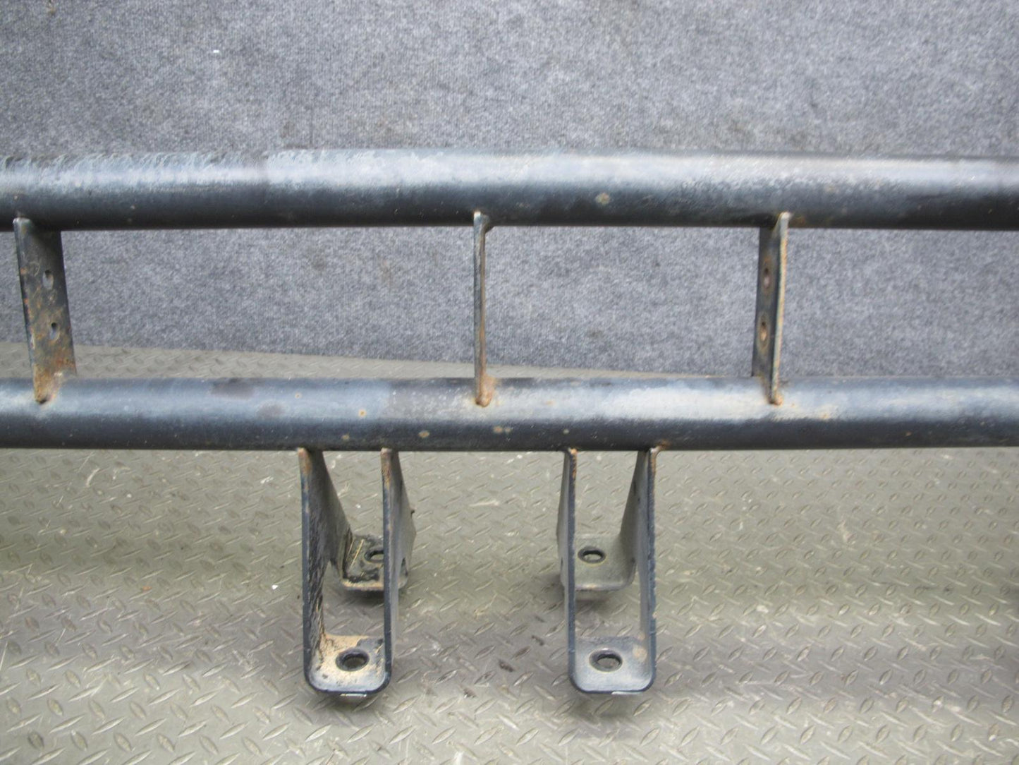 2003-2009 Hummer H2 Front Right Side Running Board Rocker Guard Shield